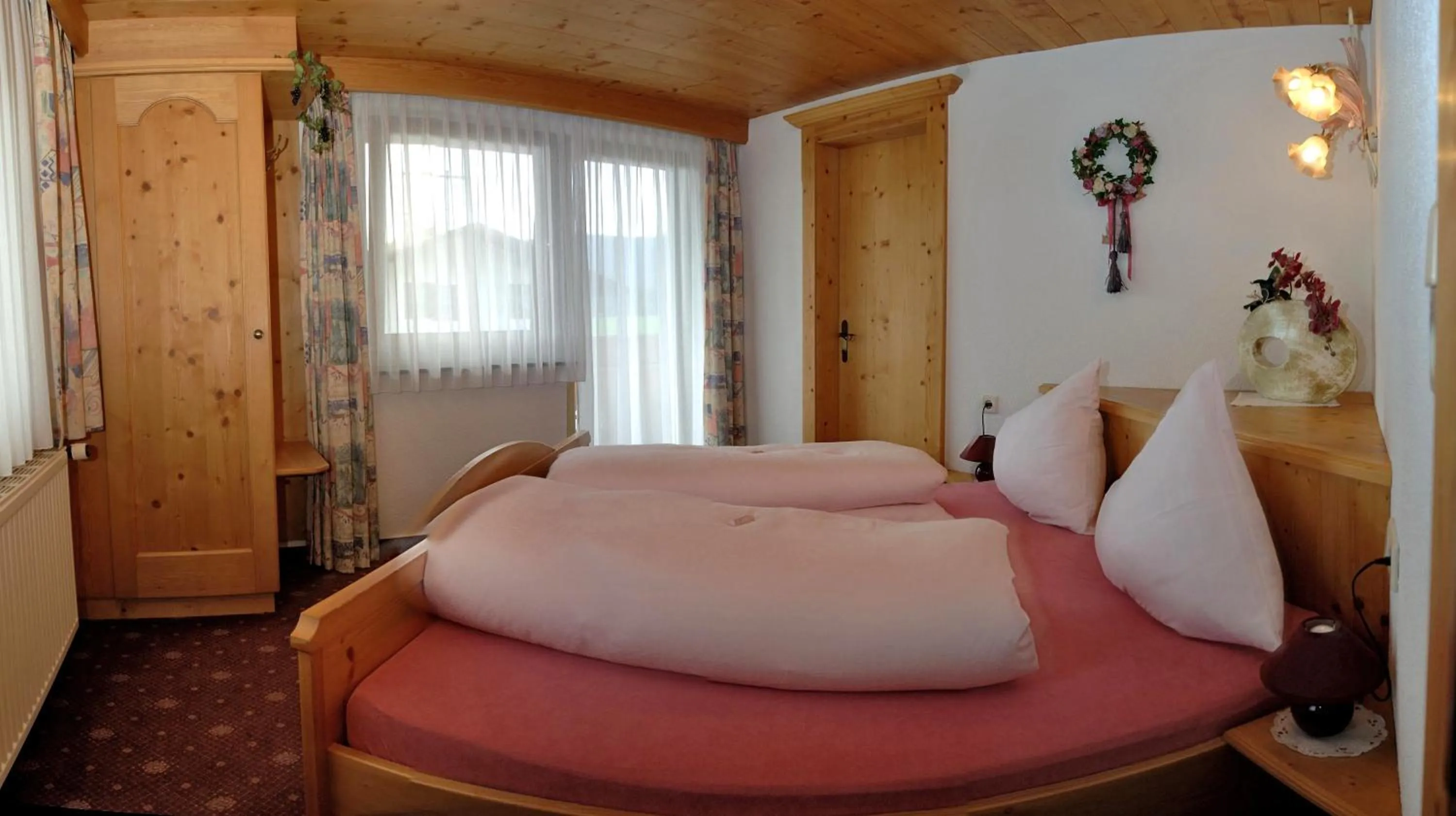 Bed in Pension und Apartments Landhaus Marie