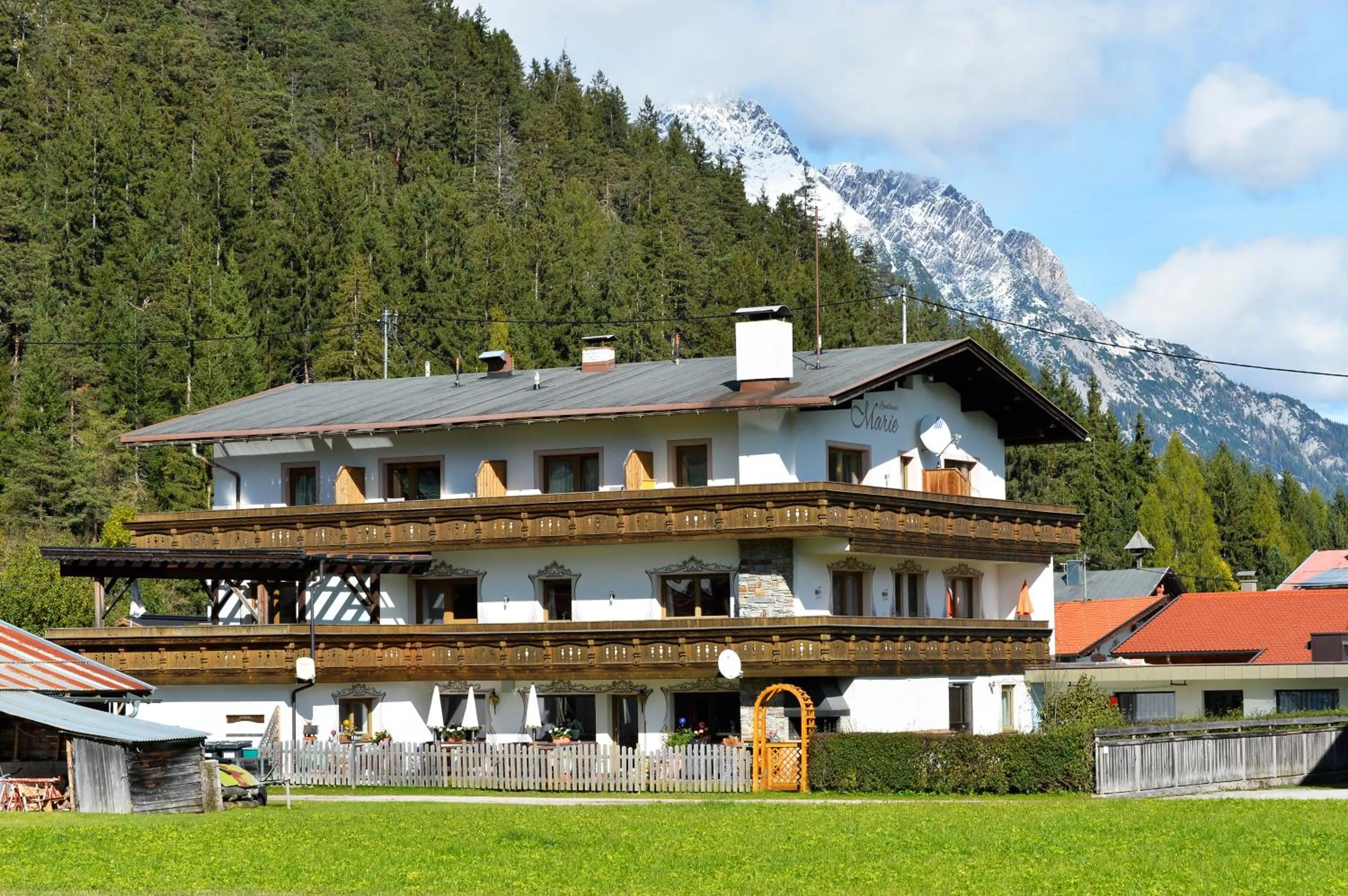 Property building in Pension und Apartments Landhaus Marie