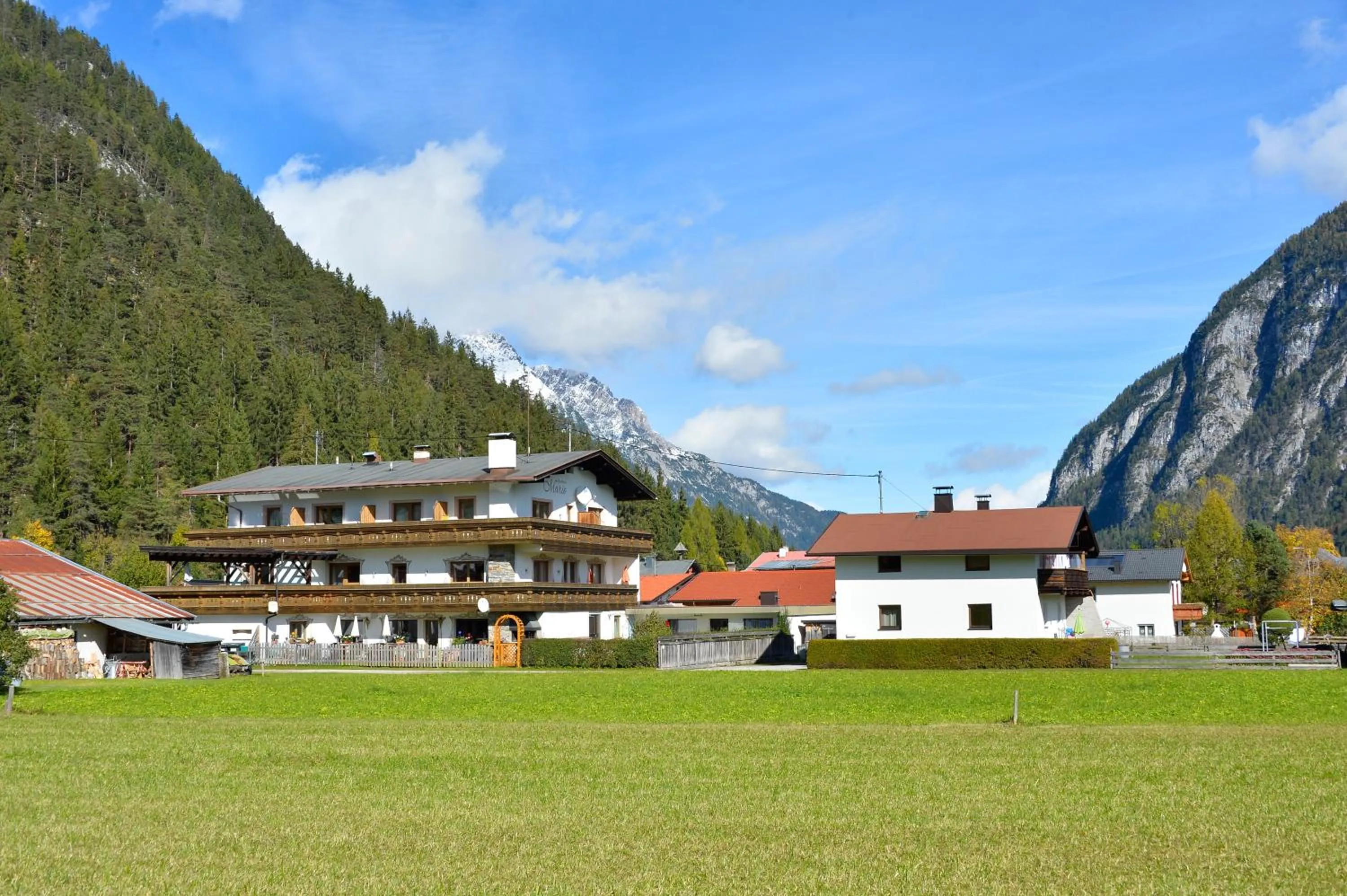 Natural landscape in Pension und Apartments Landhaus Marie