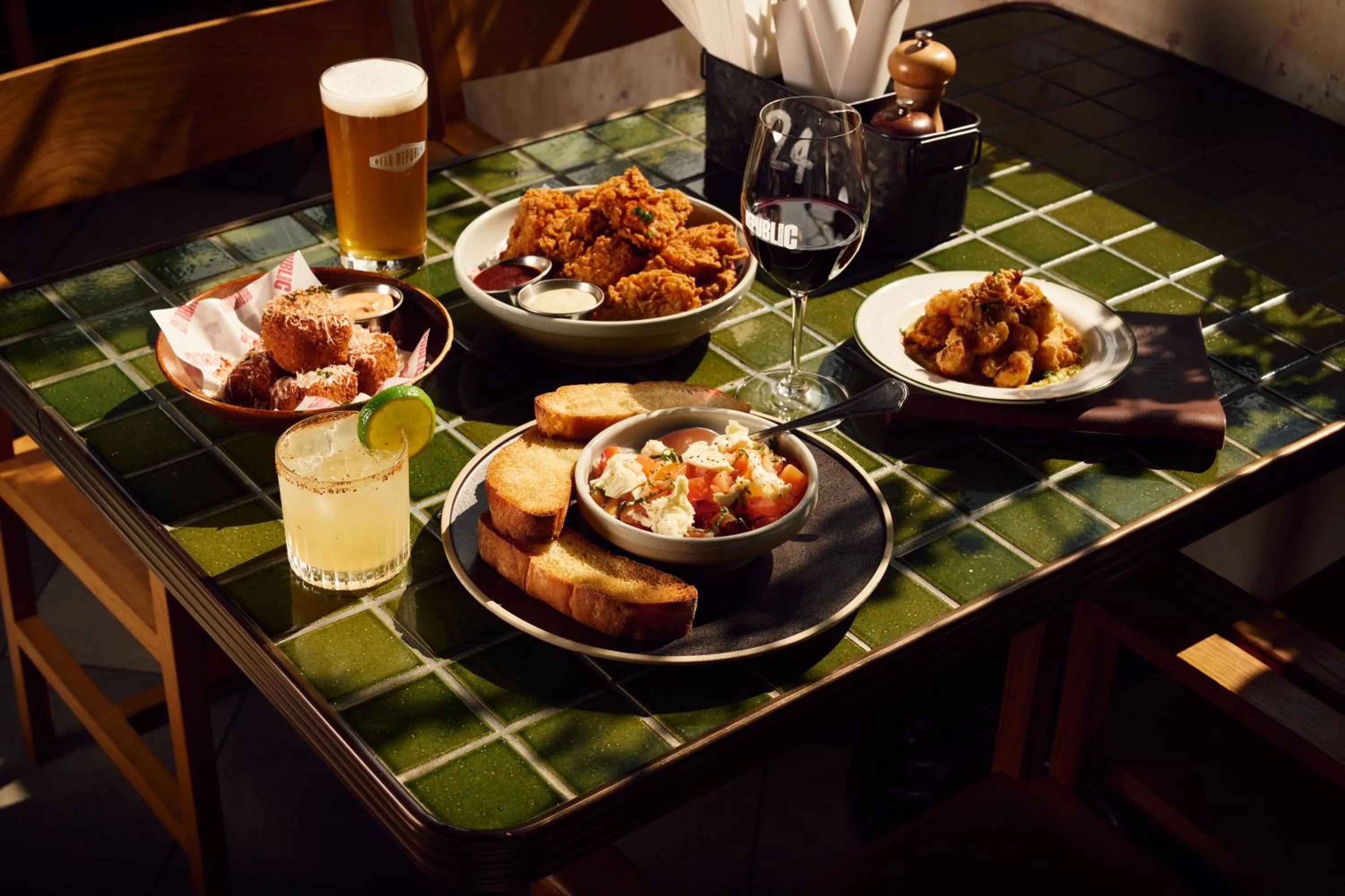 Restaurant/places to eat in Mantra Melbourne Epping