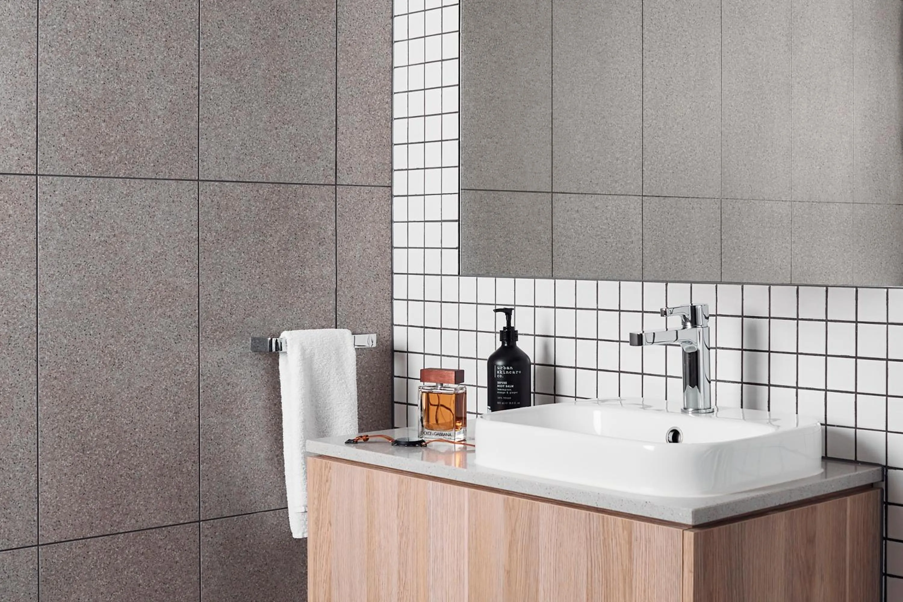 Bathroom in Mantra Melbourne Epping