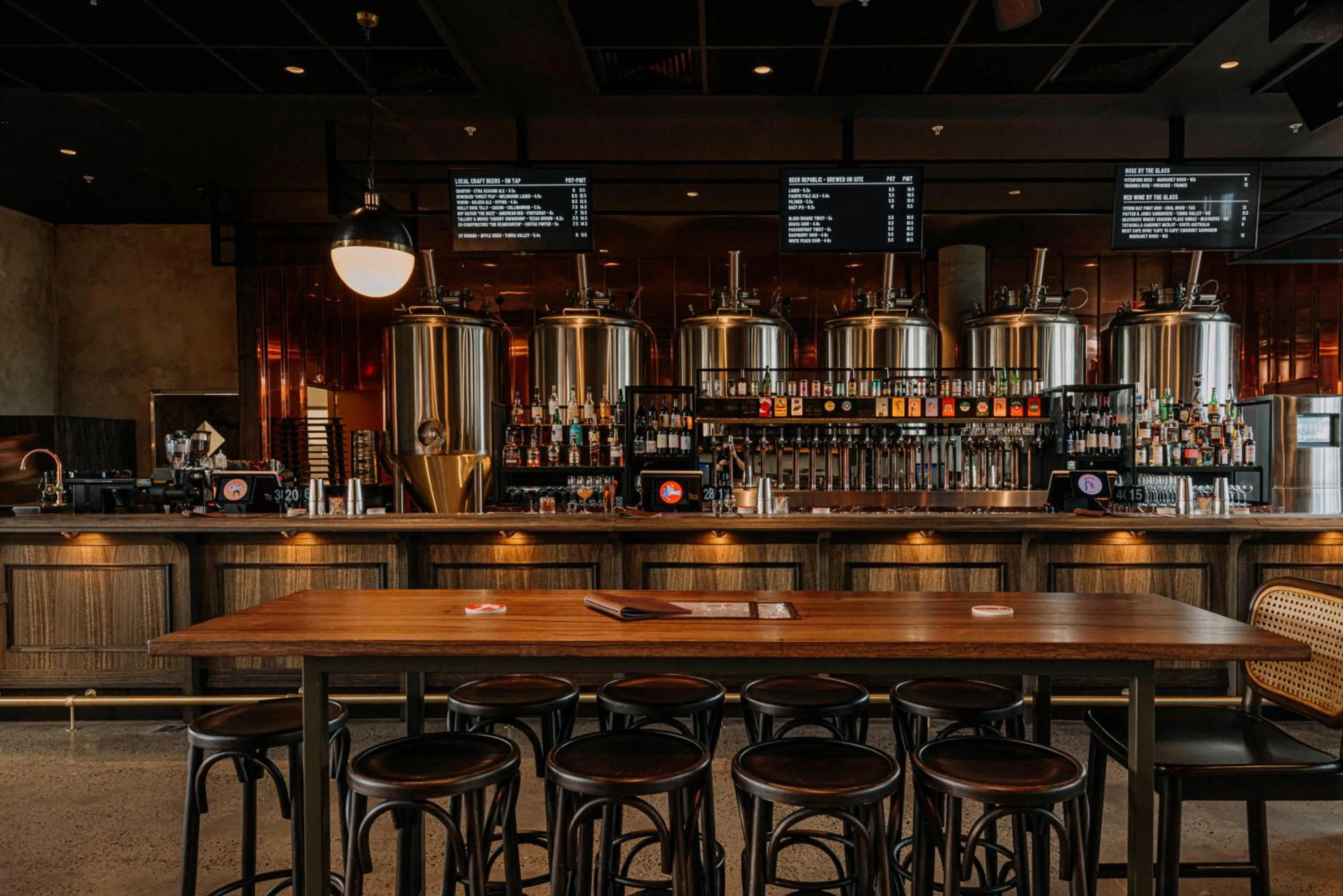 Restaurant/places to eat in Mantra Melbourne Epping