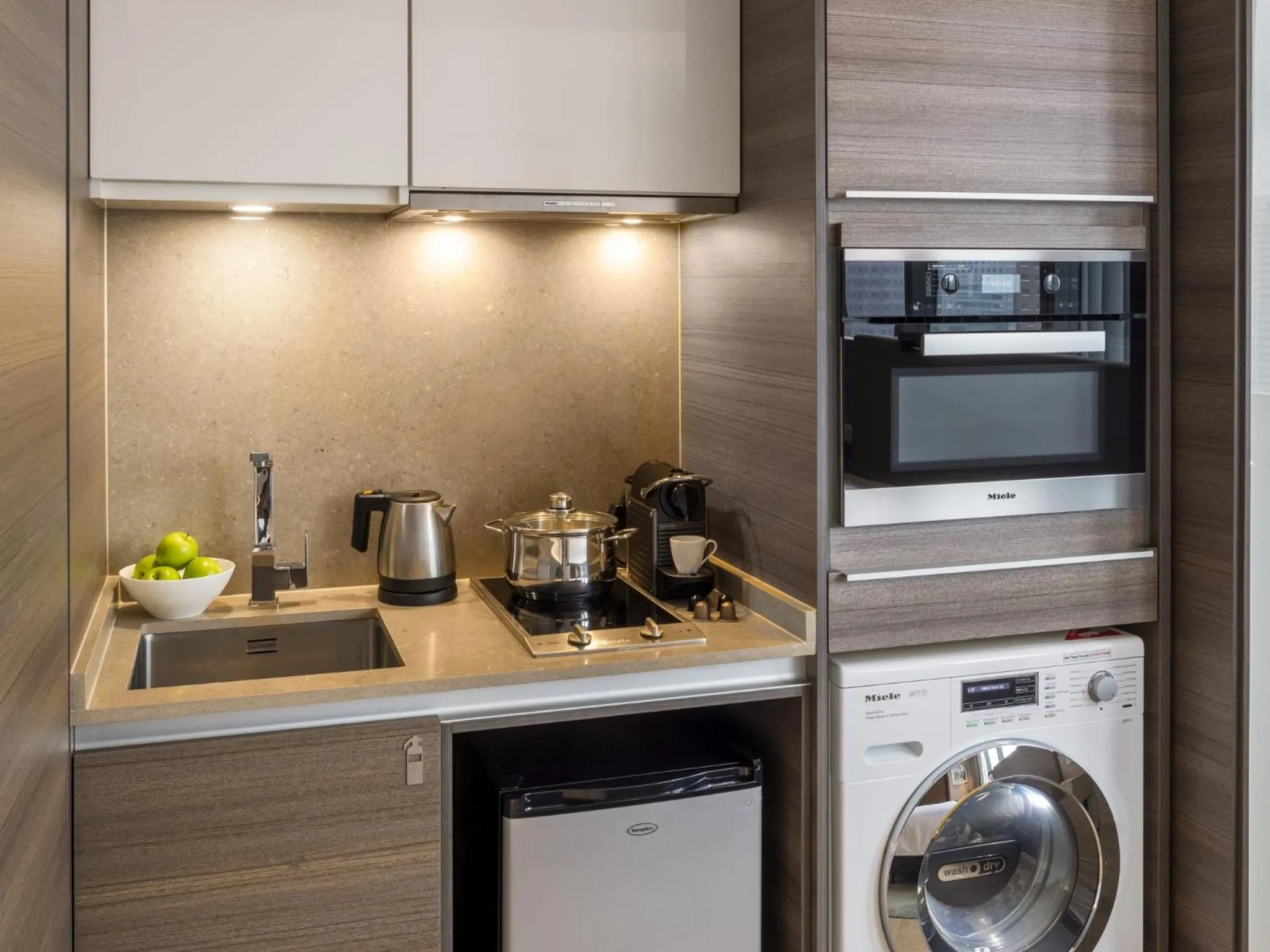 Coffee/tea facilities in Fraser Residence Orchard Singapore