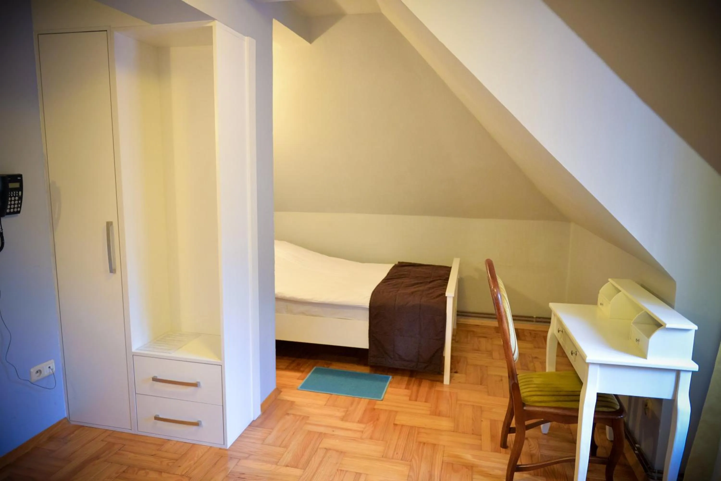 Photo of the whole room, Bed in Hotel Artis