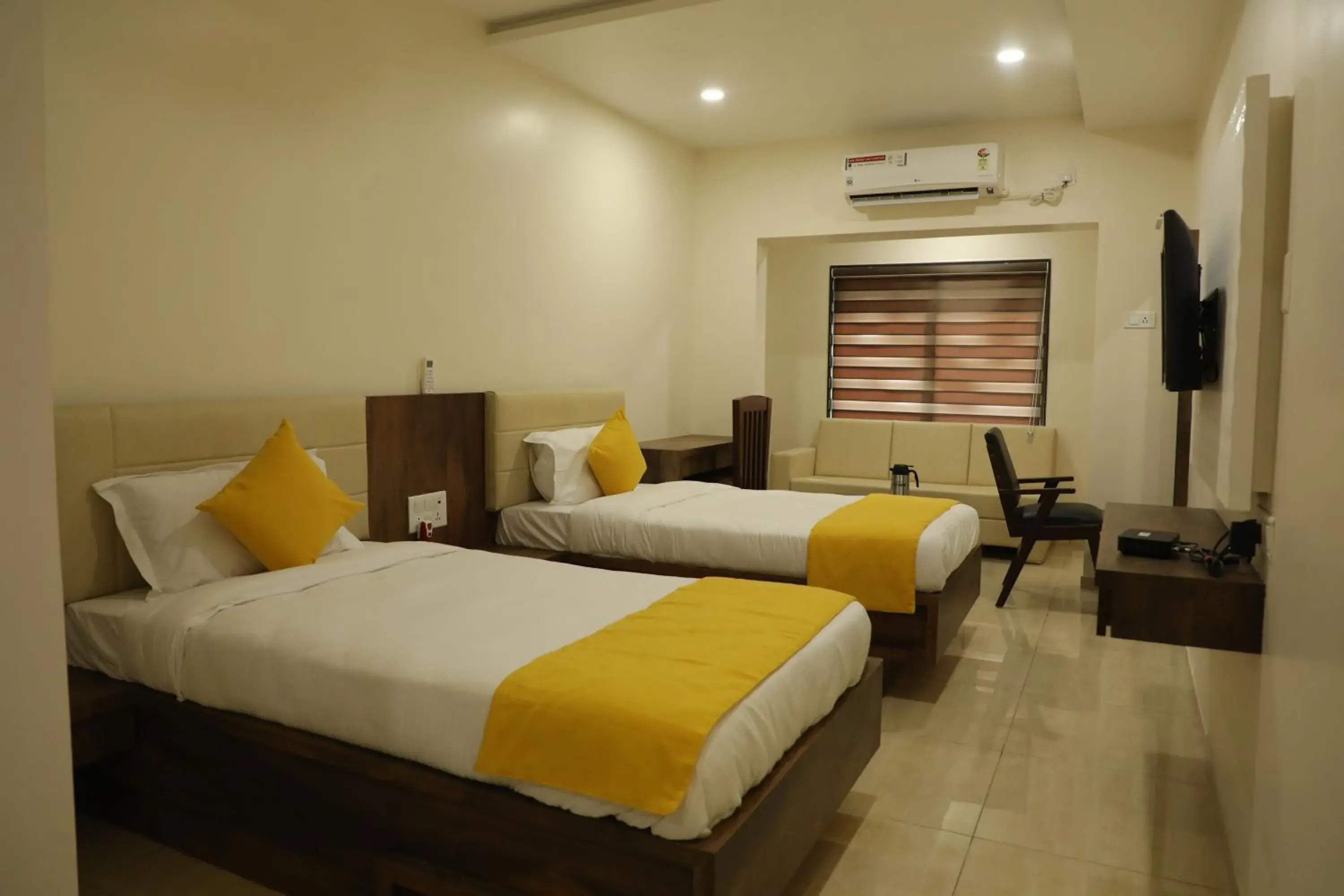 Standard Twin Room in Hotel Balaji Palace Standard Twin Room in Hotel Balaji Palace