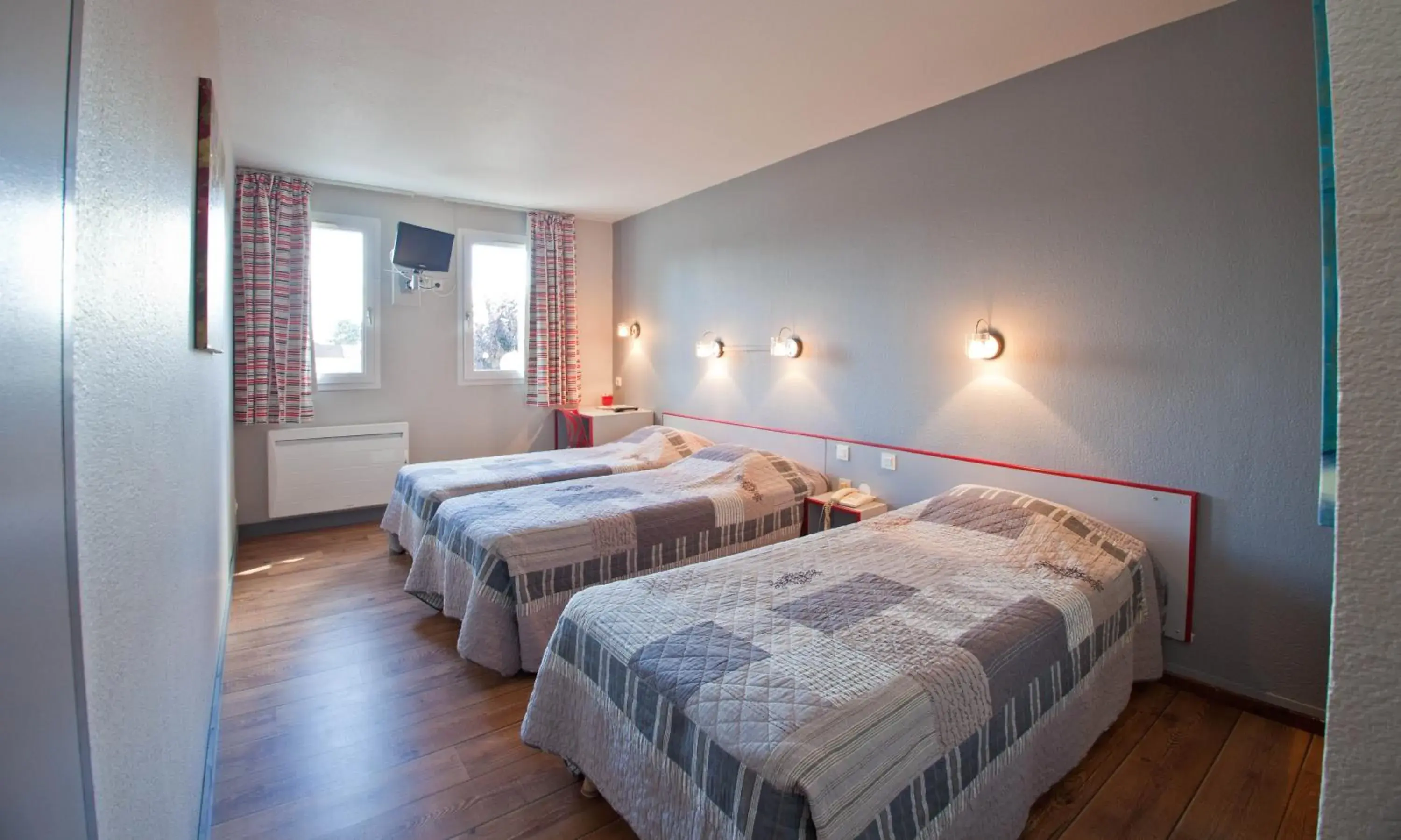 Standard Triple Room in La Grange de Marie Standard Triple Room in La Grange de Marie