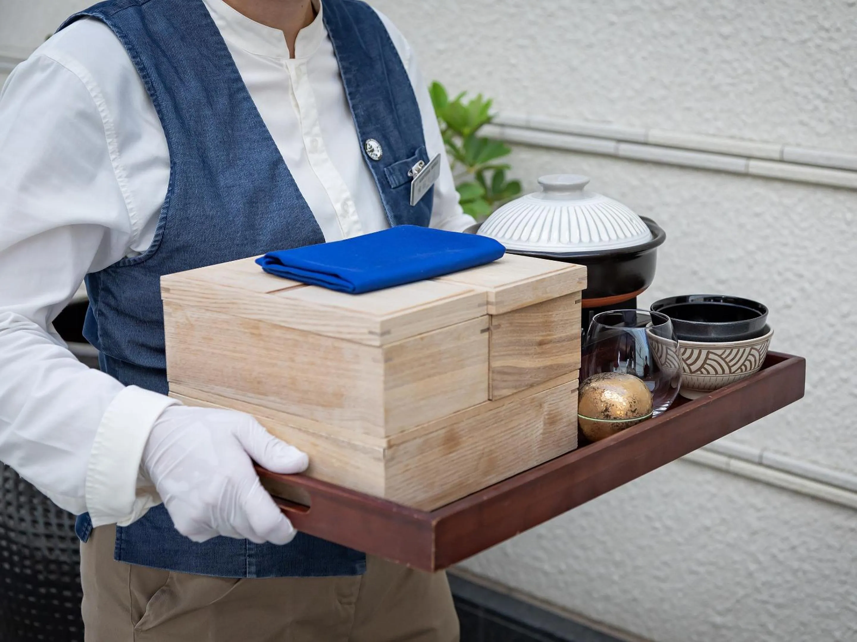 Staff in Okinawa EXES Naha