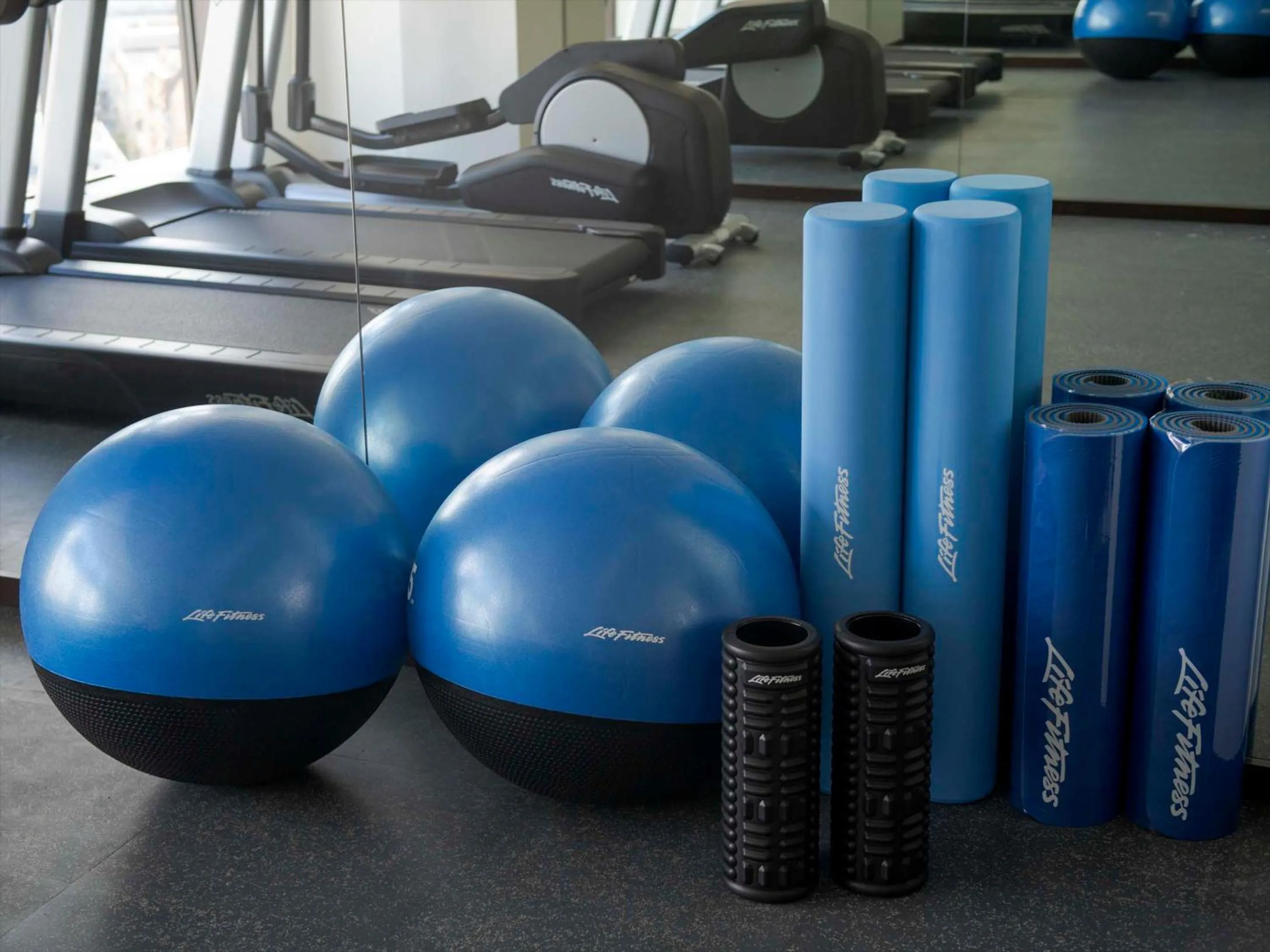 Fitness centre/facilities in Okinawa EXES Naha