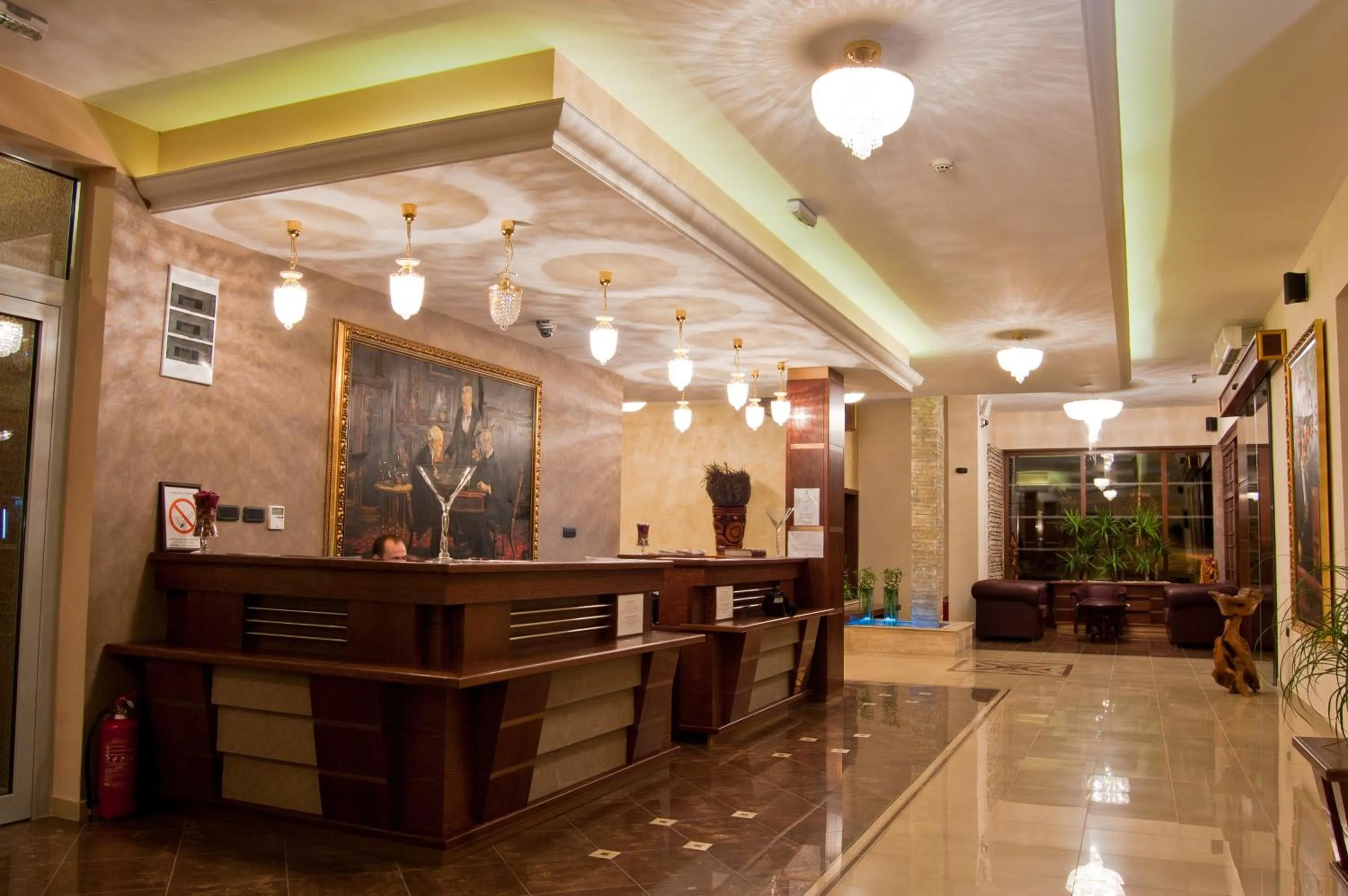 Night in Hill Hotel Wellness & Spa