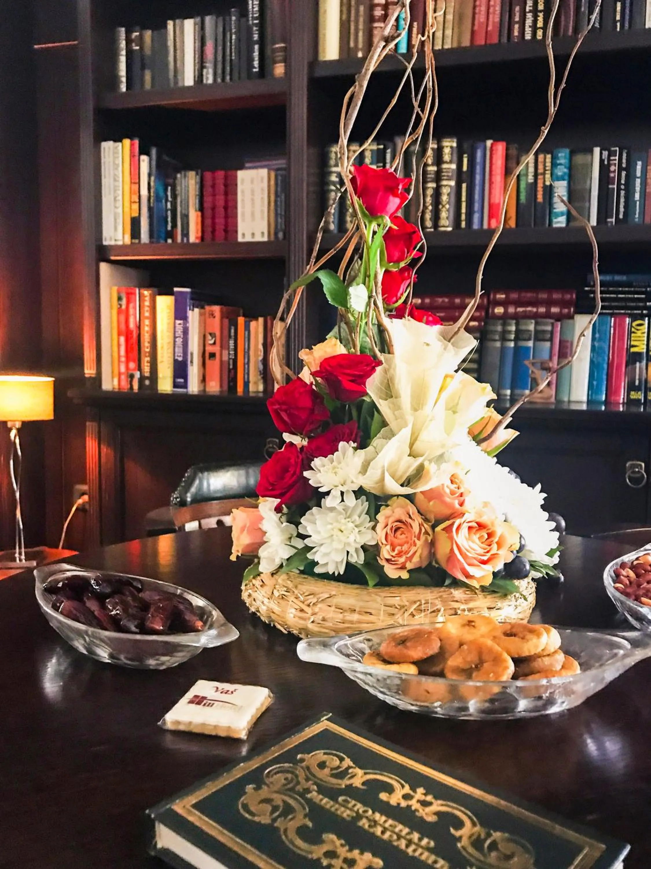 Library in Hill Hotel Wellness & Spa