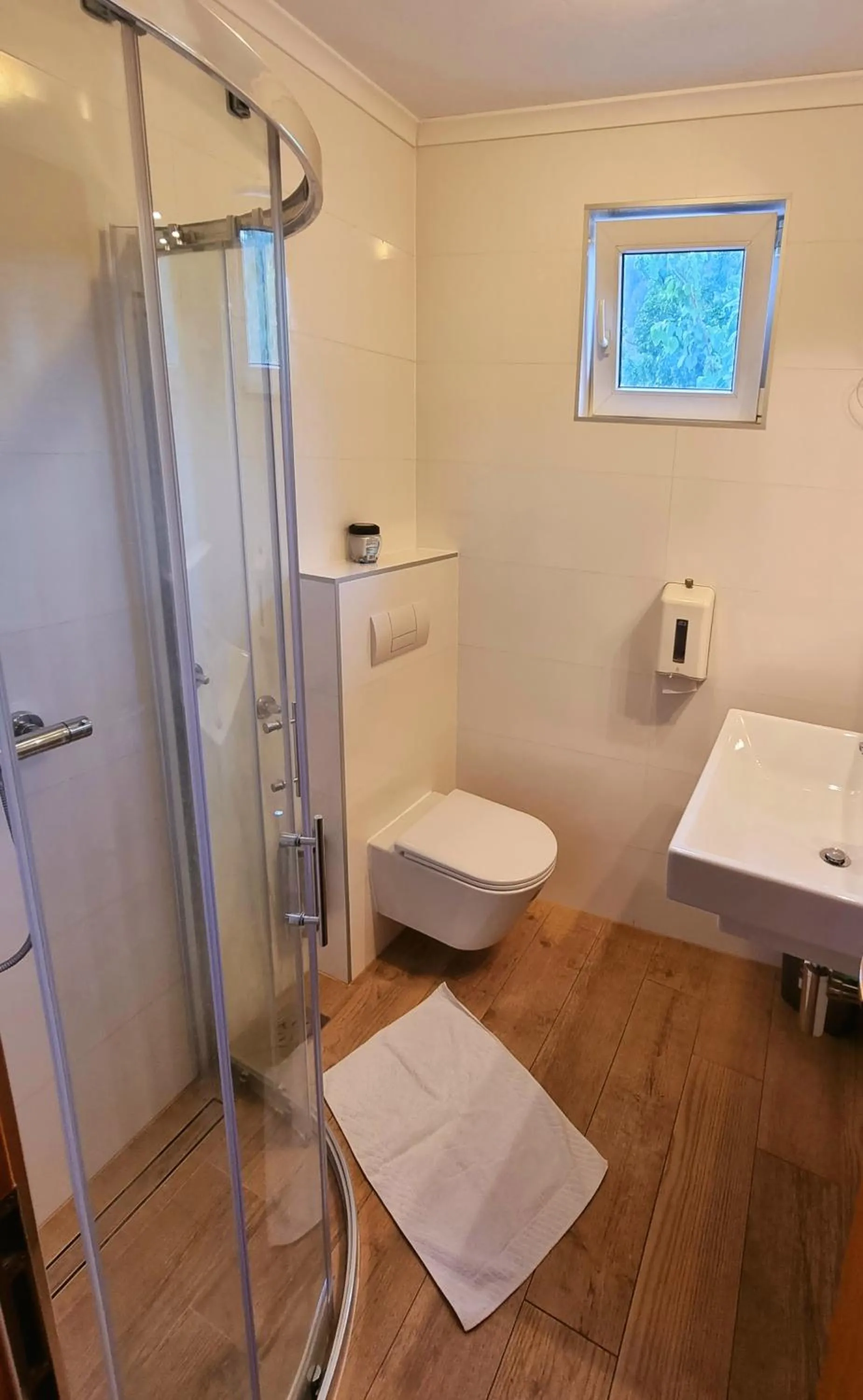 Double Room with Balcony in Visovac Rooms