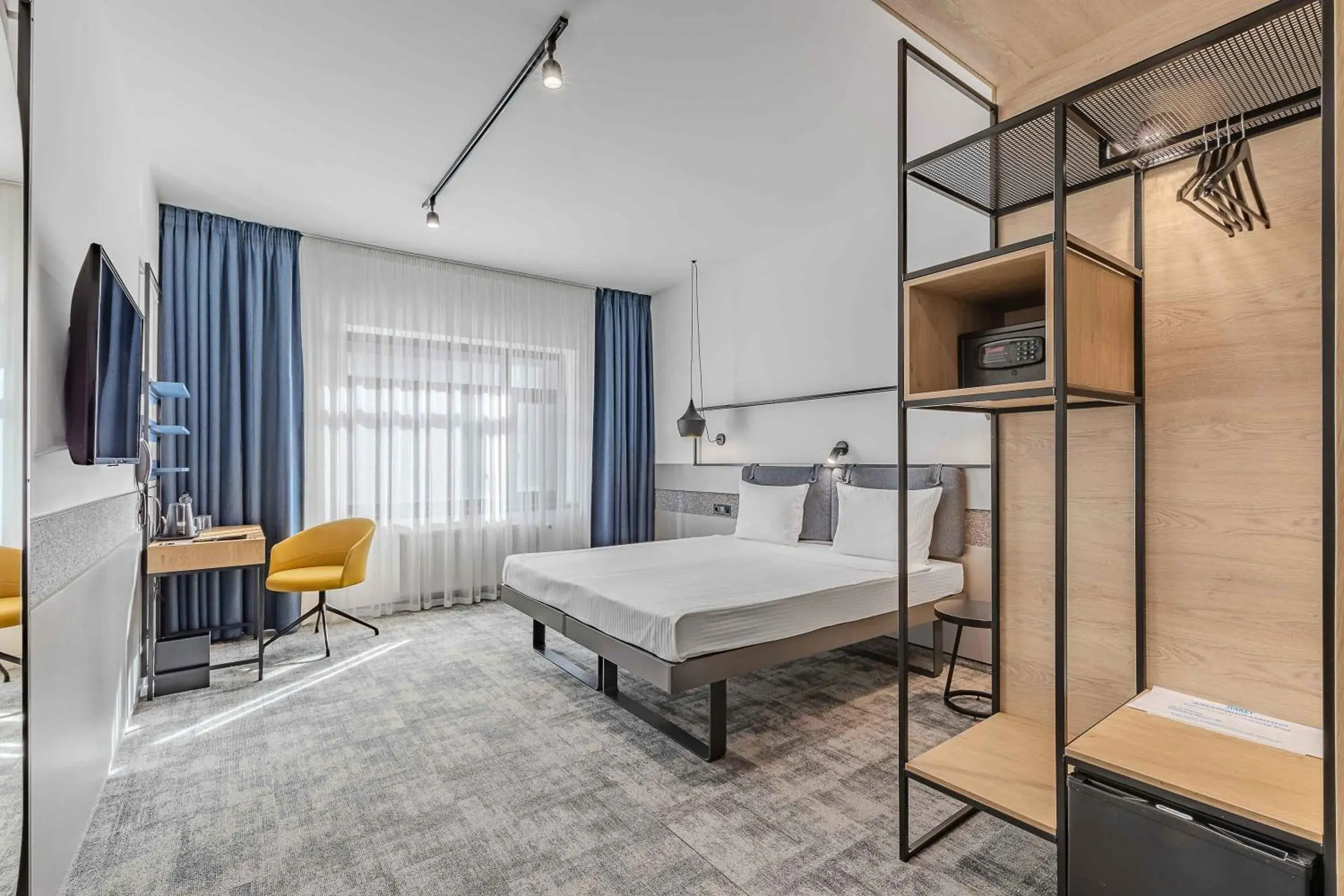 Superior Double or Twin Room in IQ Hotel Superior Double or Twin Room in IQ Hotel