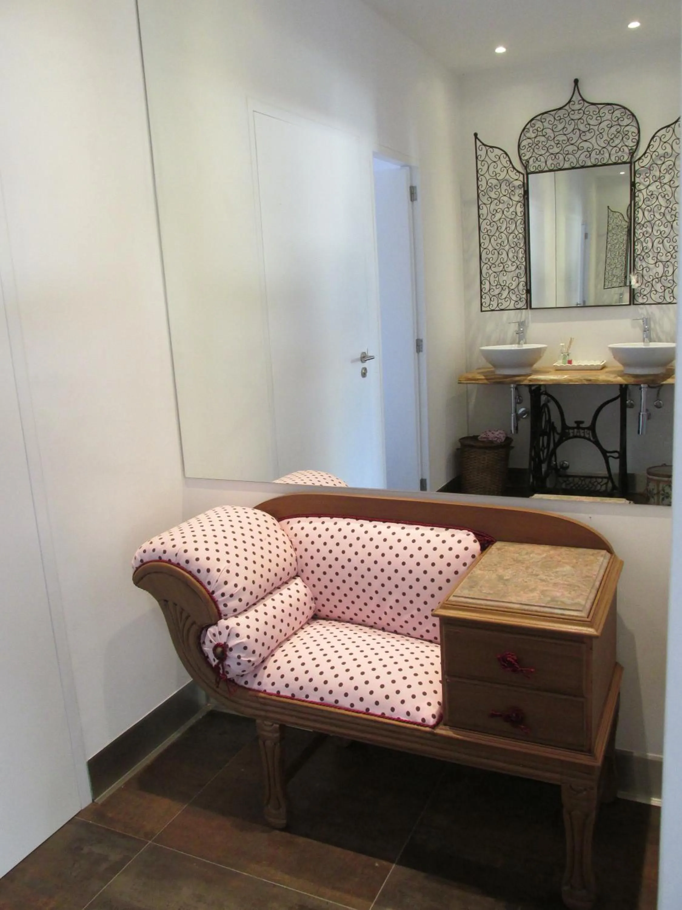 Bathroom in Aldeamento Turístico do Camarido, Nature & Beach Resort