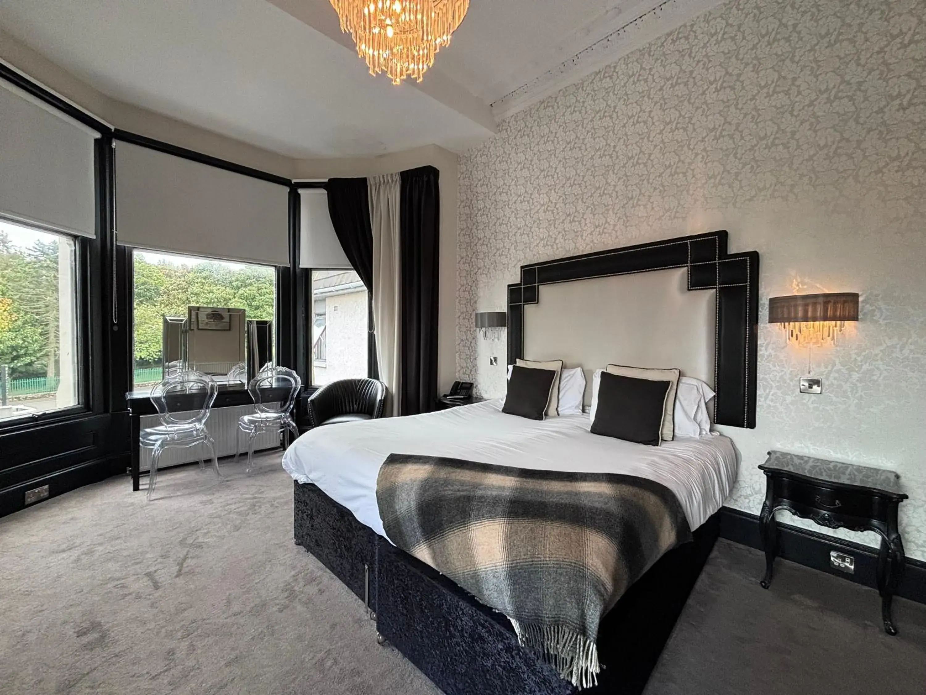 Deluxe Queen Room in Richmond Park Hotel Deluxe Queen Room in Richmond Park Hotel