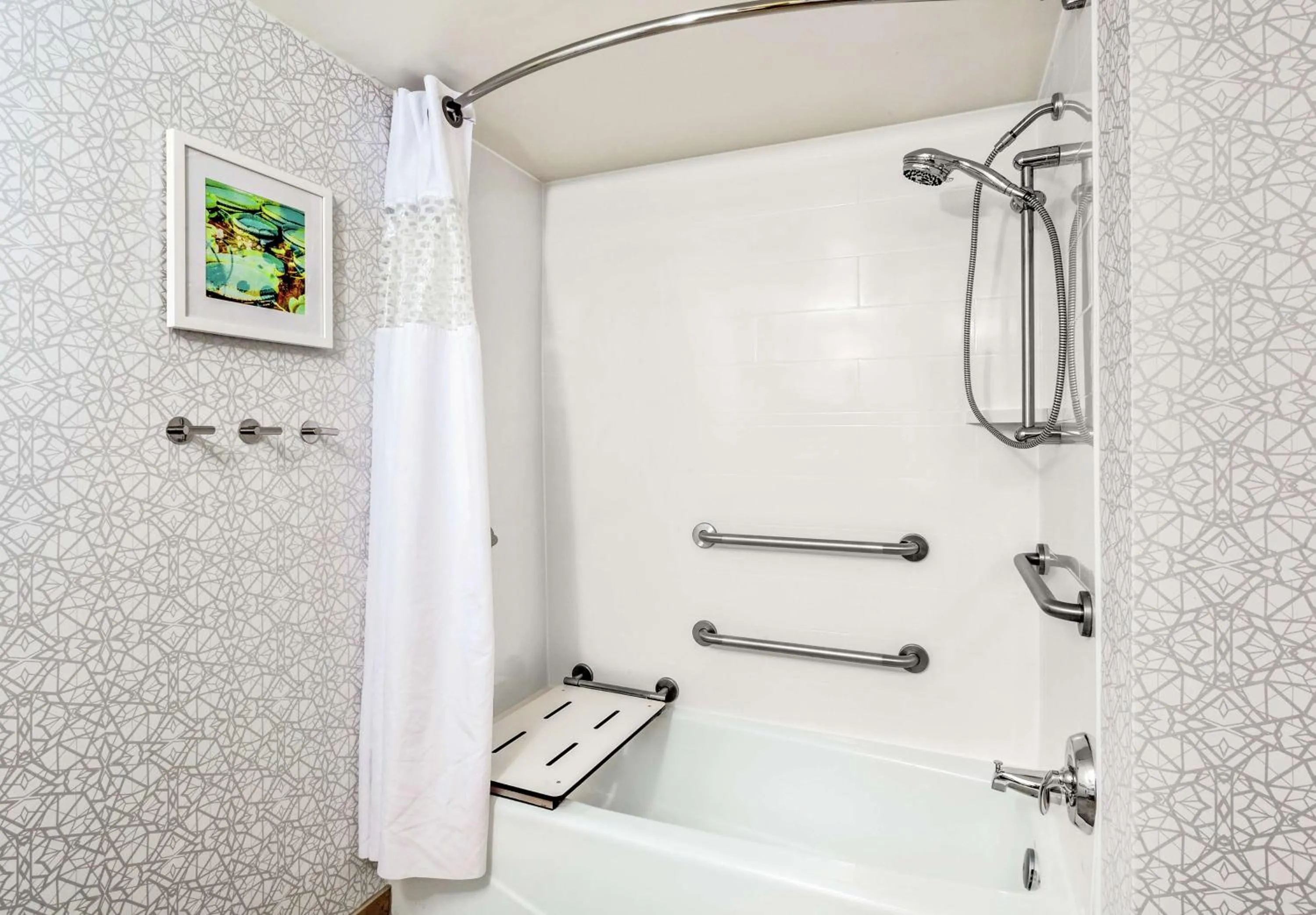 Bathroom in Hampton Inn Gainesville