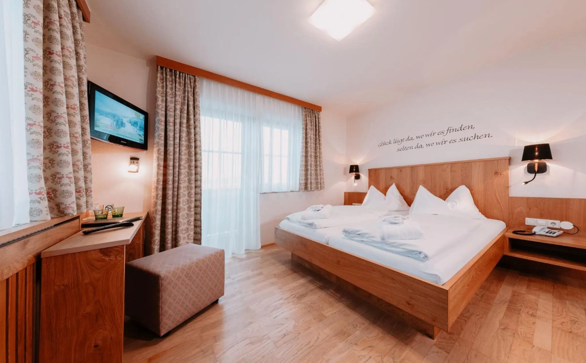 Photo of the whole room, Bed in Hotel Schröckerhof