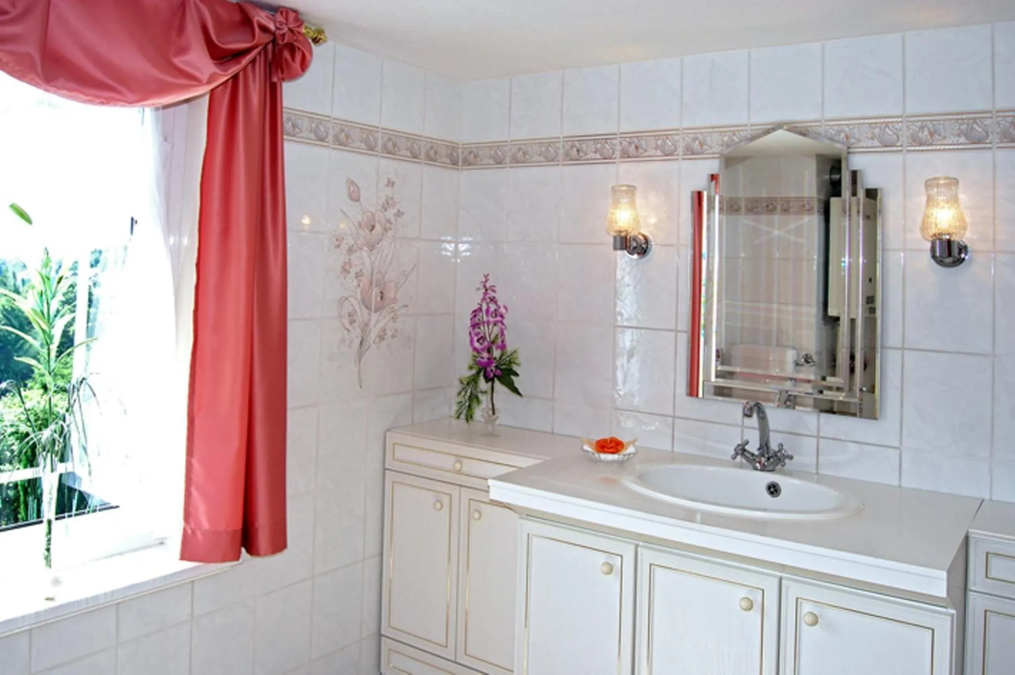 Bathroom in Panoramaferienwohnung Bergwiese