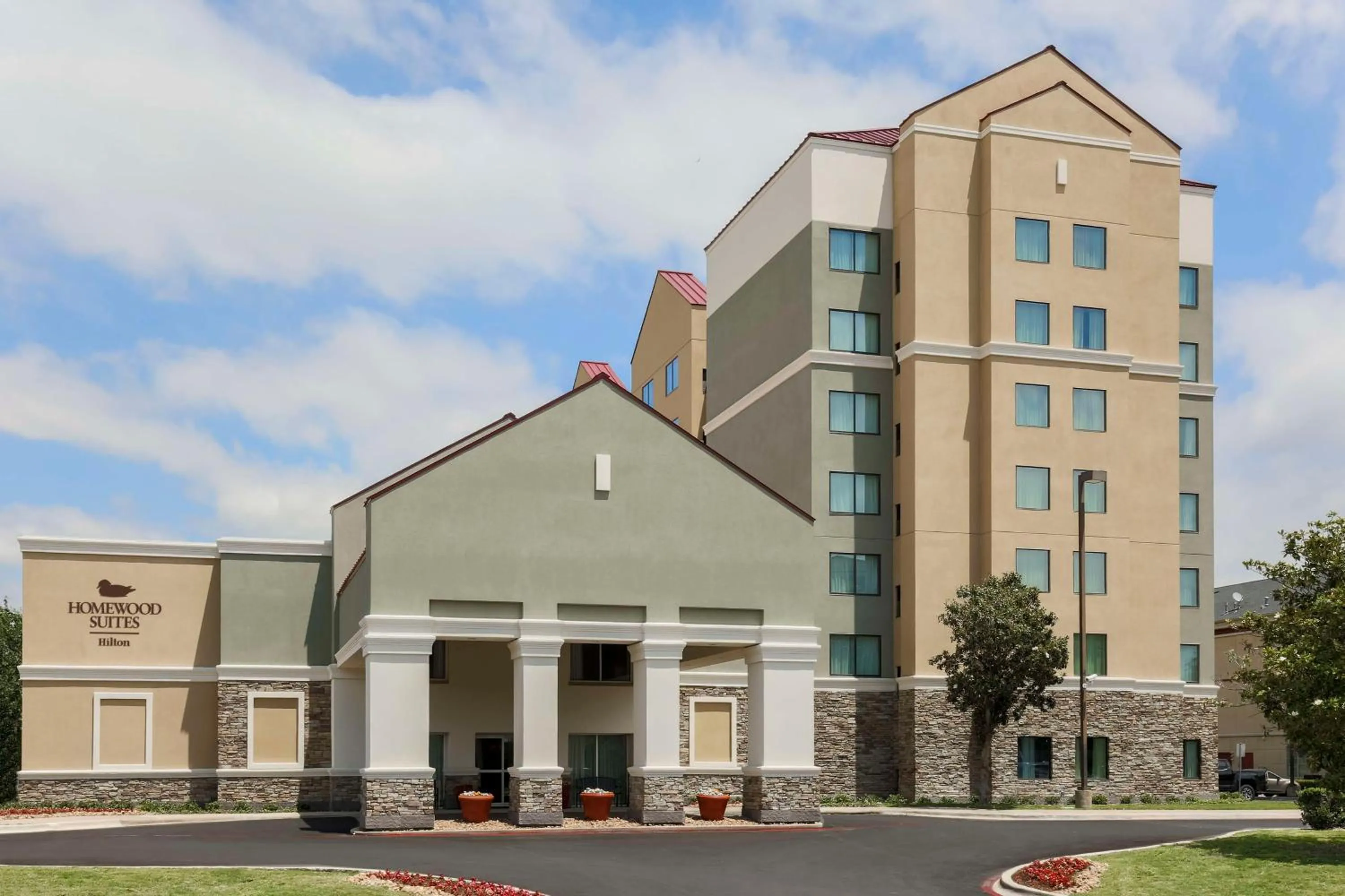 Property building in Homewood Suites by Hilton Ft. Worth-North at Fossil Creek