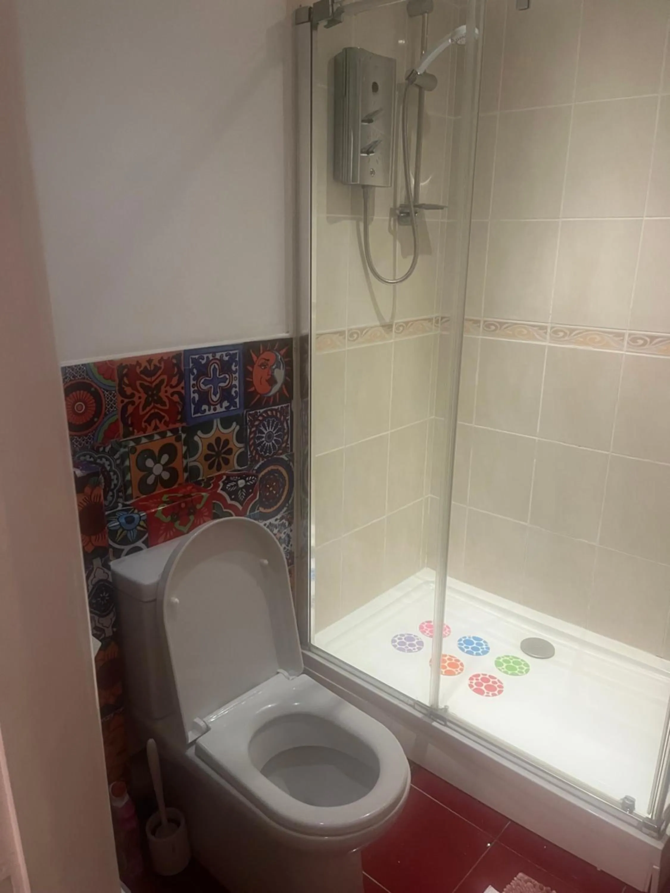 Shower in Jasmine House