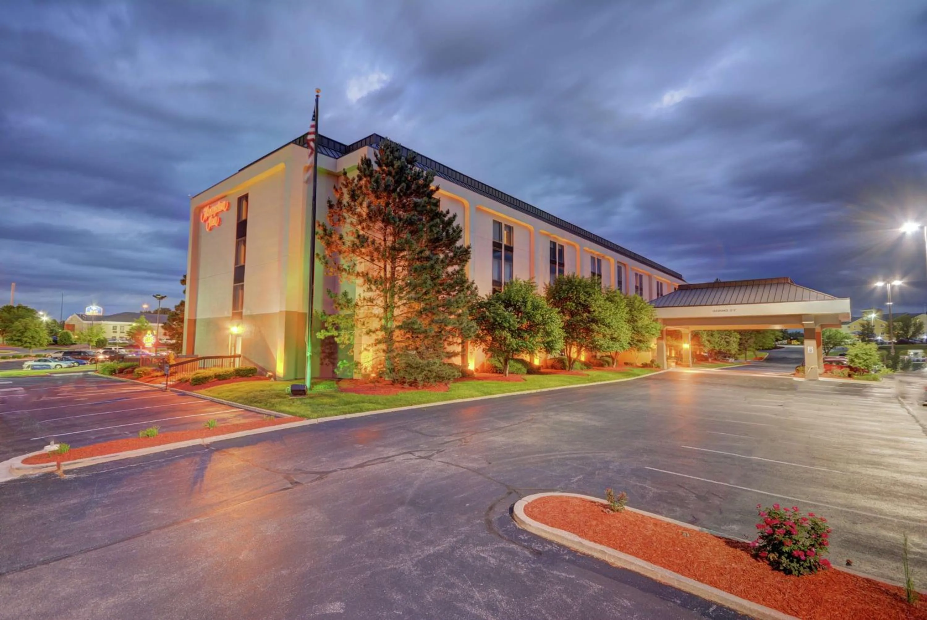 Property building in Hampton Inn by Hilton Indianapolis-South