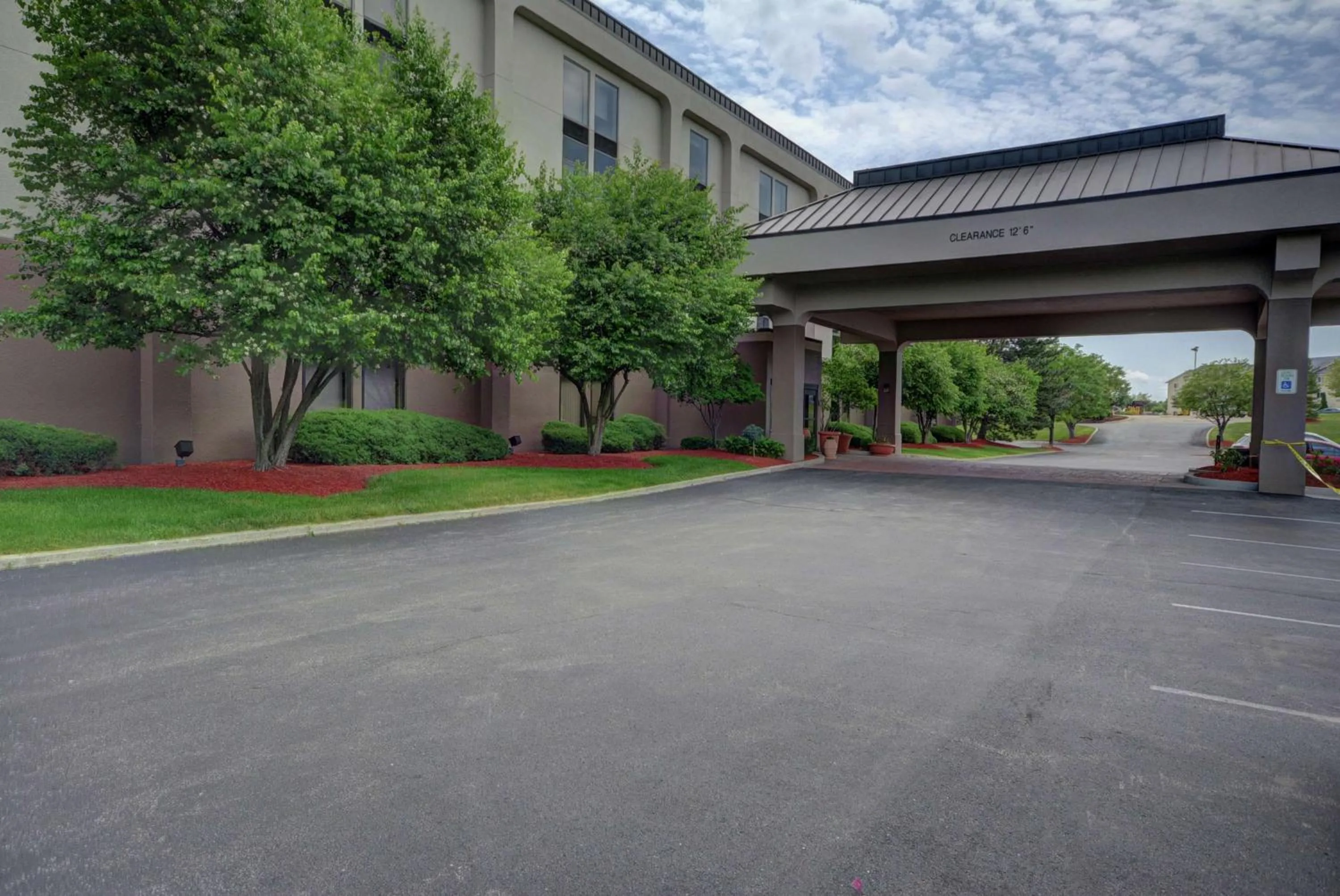 Property building in Hampton Inn by Hilton Indianapolis-South