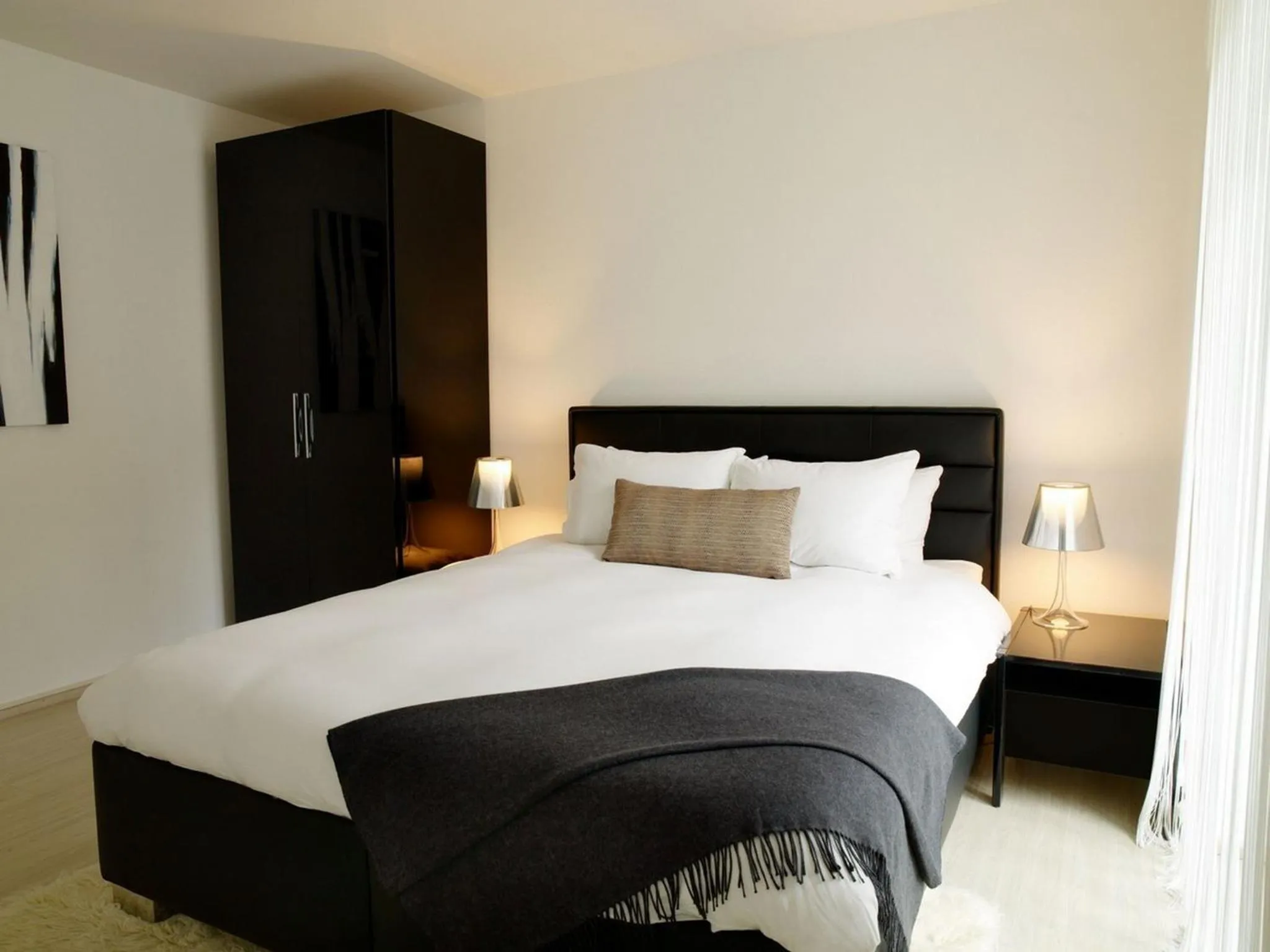 Bedroom, Bed in VISIONAPARTMENTS Cramerstrasse 2-6 - contactless check-in