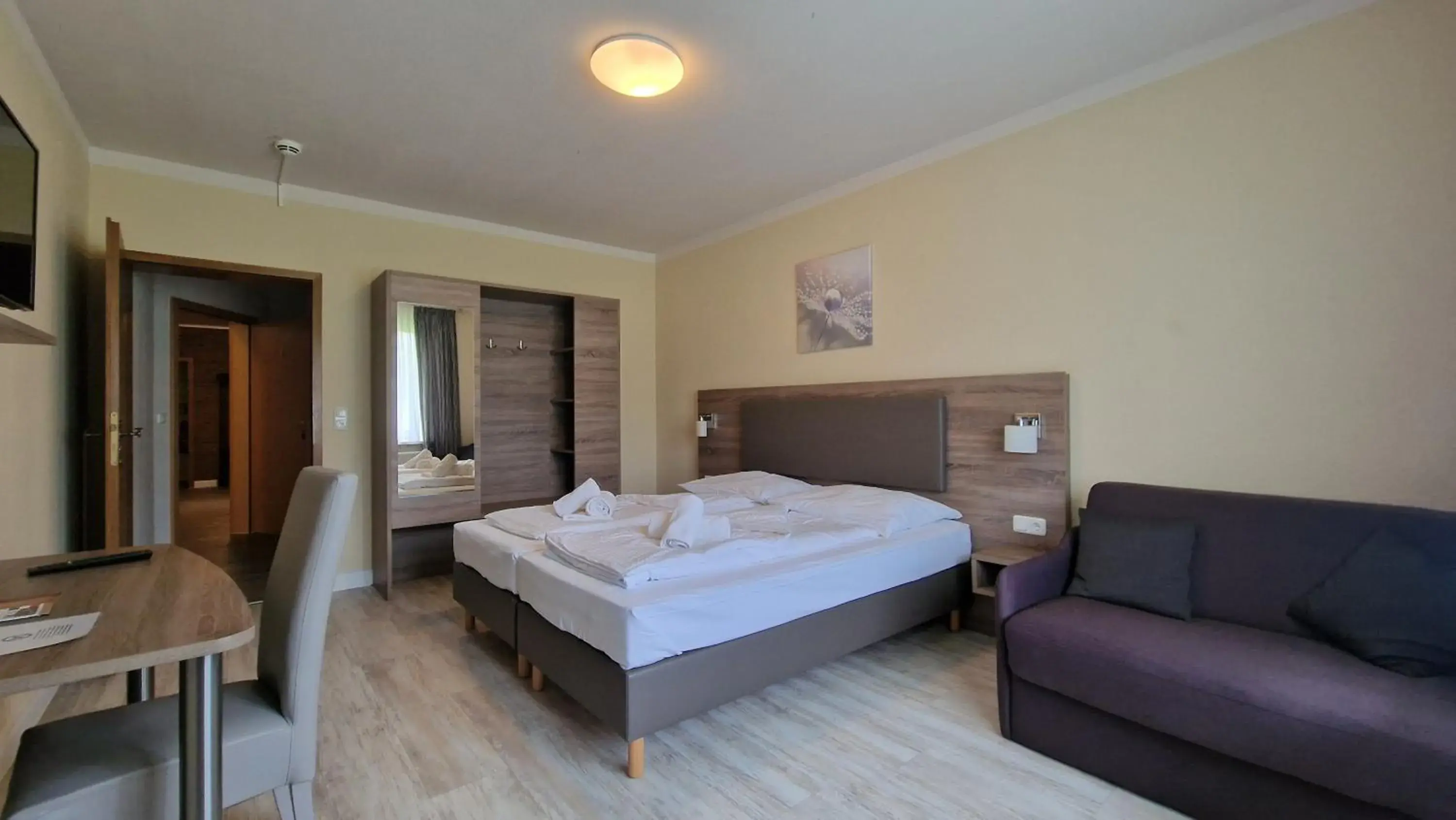 Apartment - single occupancy - Ground Floor in Hotel Tini Apartment - single occupancy - Ground Floor in Hotel Tini
