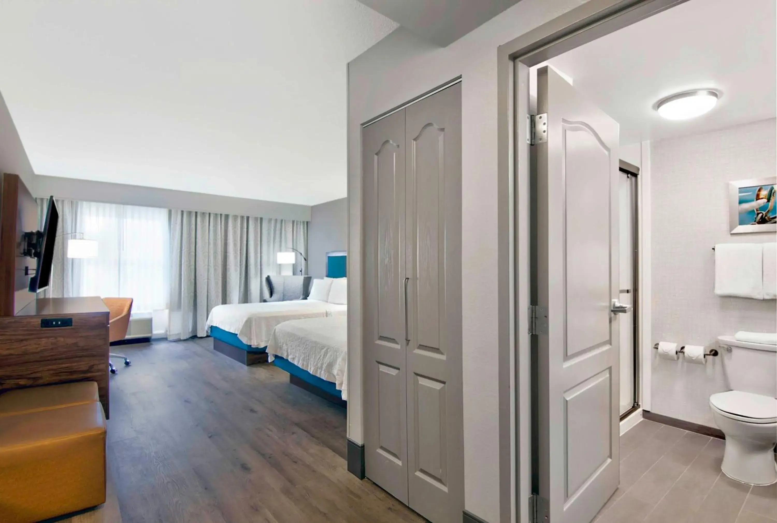 Queen Room with Two Queen Beds - Mobility and Hearing Access/Non-Smoking in Hampton Inn Ft Lauderdale Airport North Cruise Port Queen Room with Two Queen Beds - Mobility and Hearing Access/Non-Smoking in Hampton Inn Ft Lauderdale Airport North Cruise Port