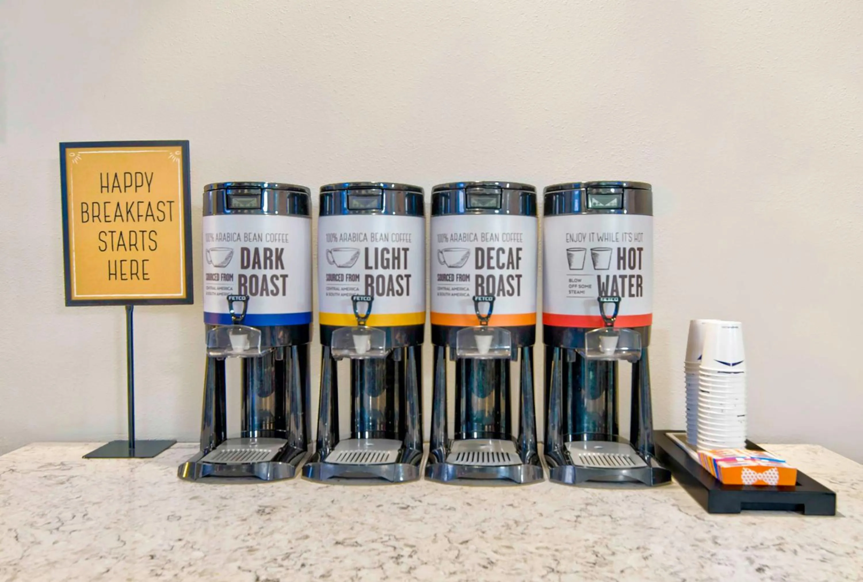 Dining area in Hampton Inn Ft Lauderdale Airport North Cruise Port