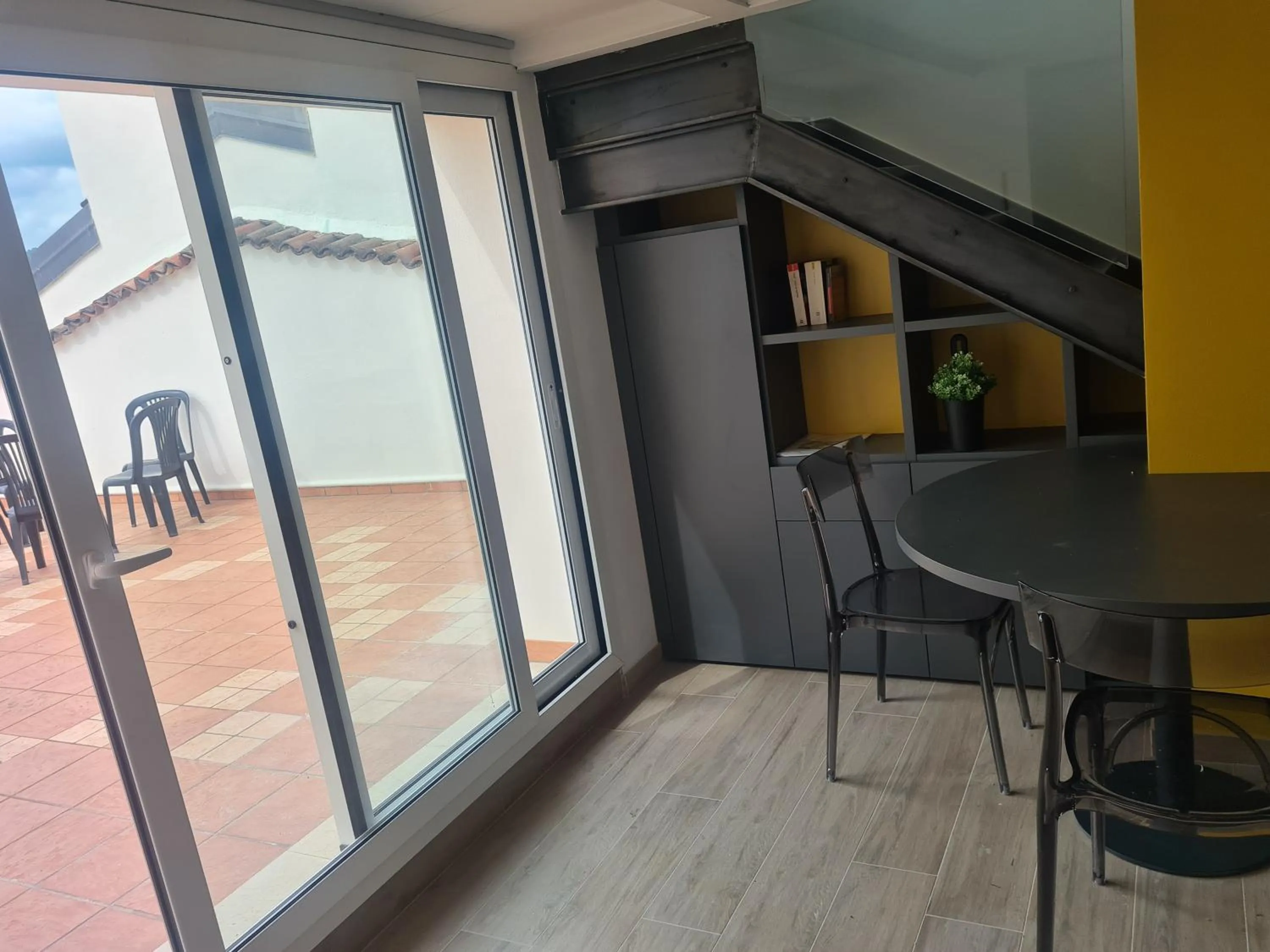 Balcony/Terrace in Aromi Piccolo Hotel