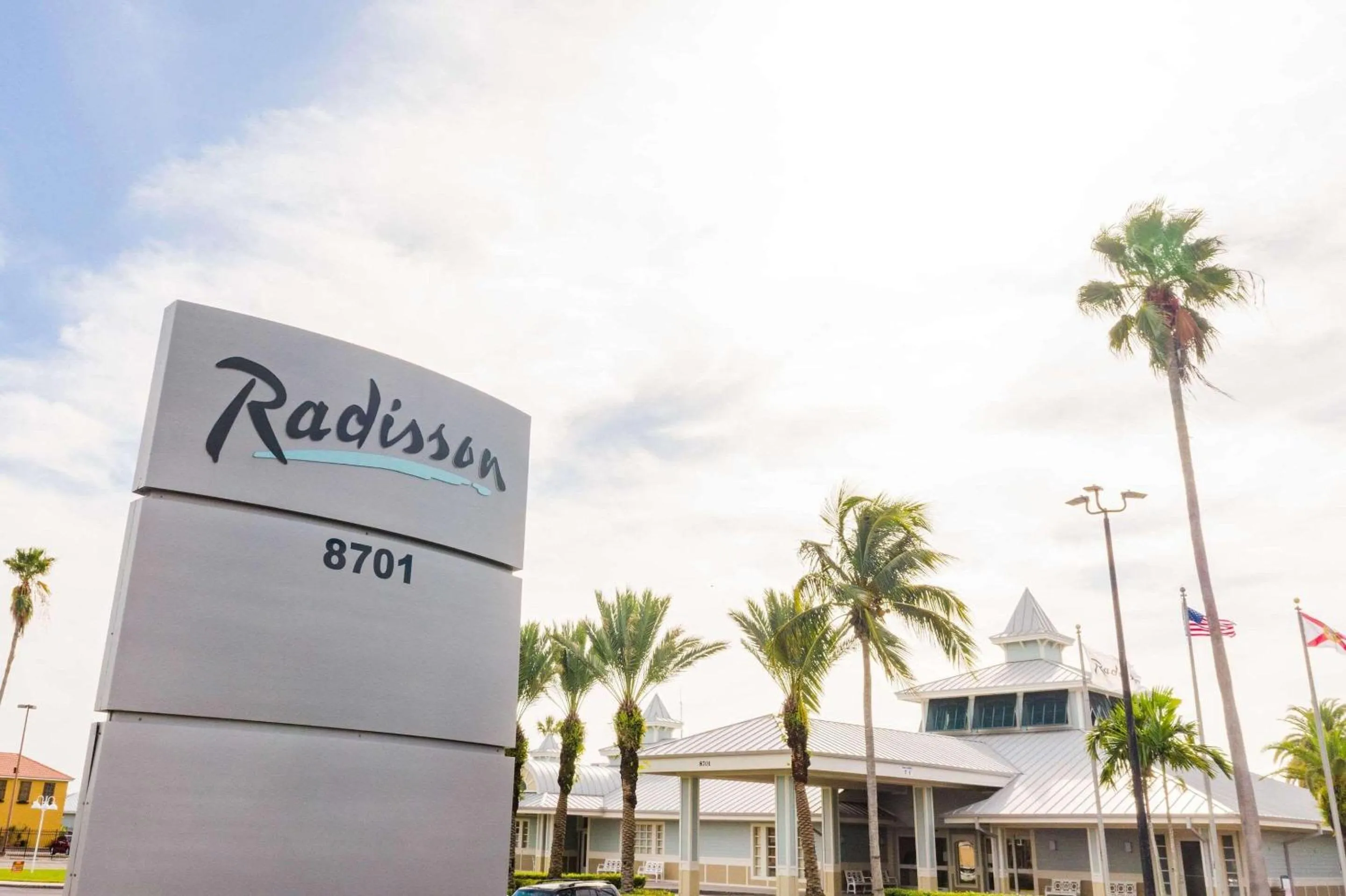 Property building in Radisson Resort at the Port
