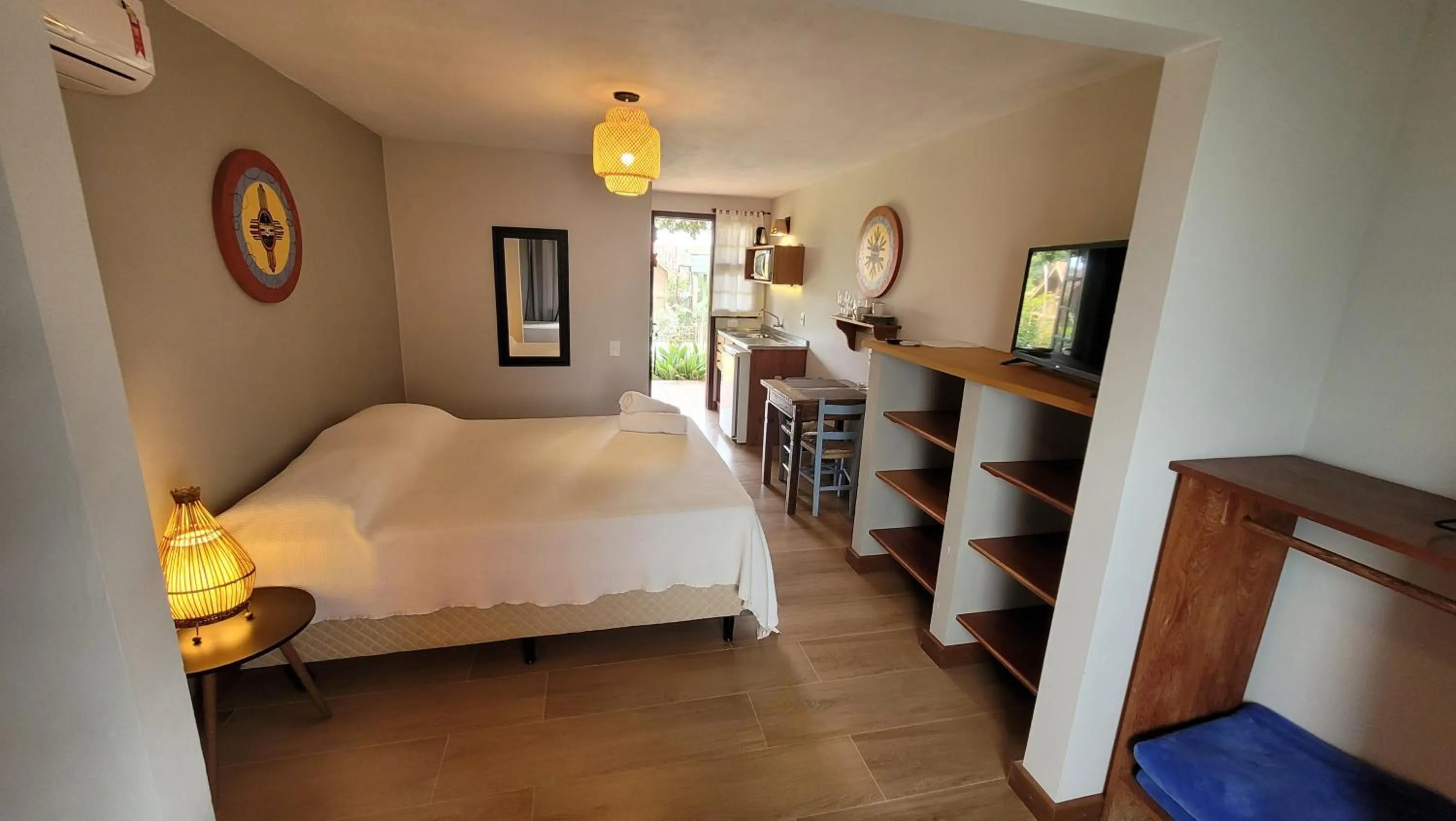 TV and multimedia, Bed in Pousada Capitão Cook, banheira, a 200 m do centro, amplo estacionamento, linda vista