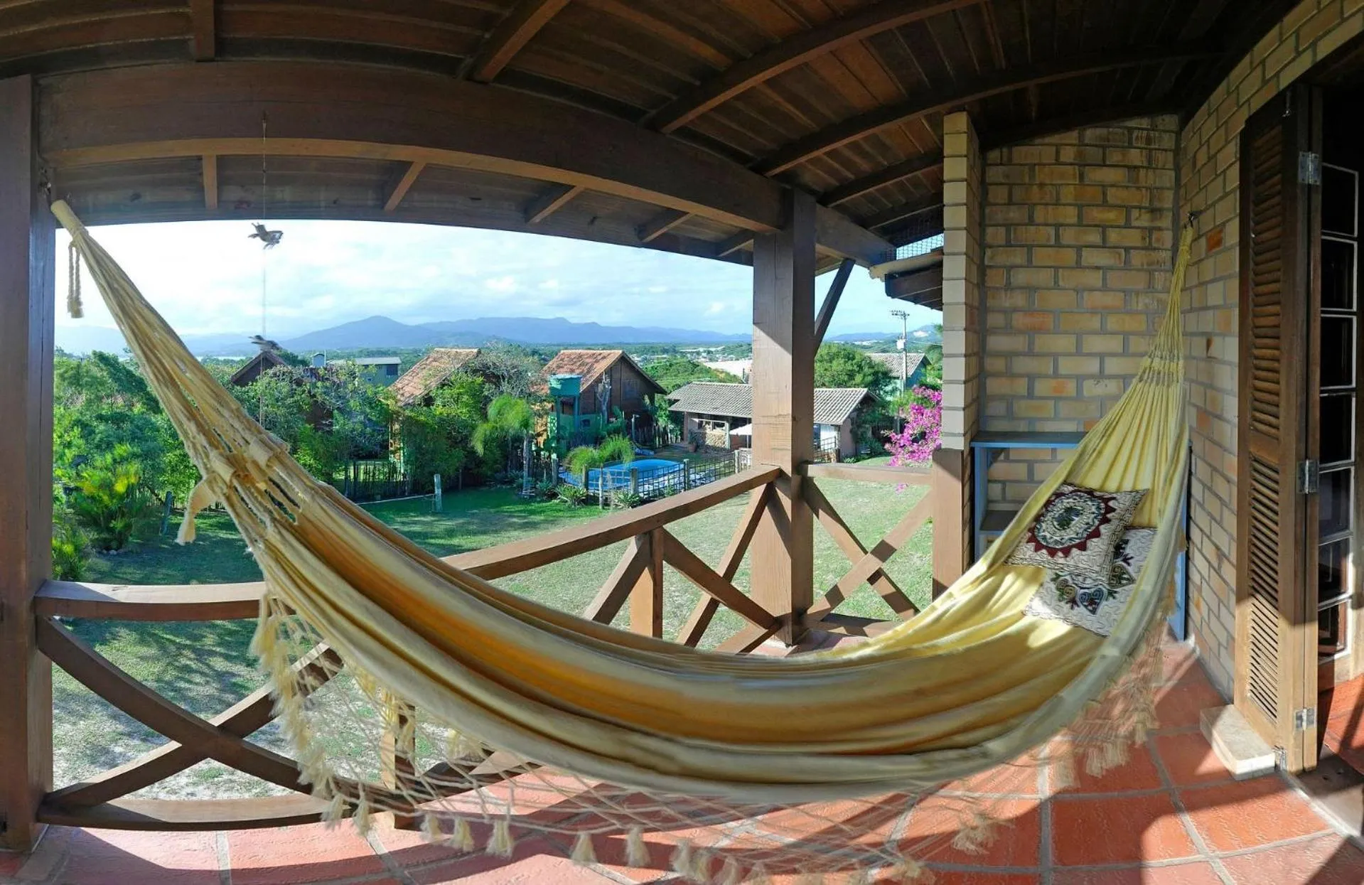 Balcony/Terrace in Pousada Capitão Cook, banheira, a 200 m do centro, amplo estacionamento, linda vista