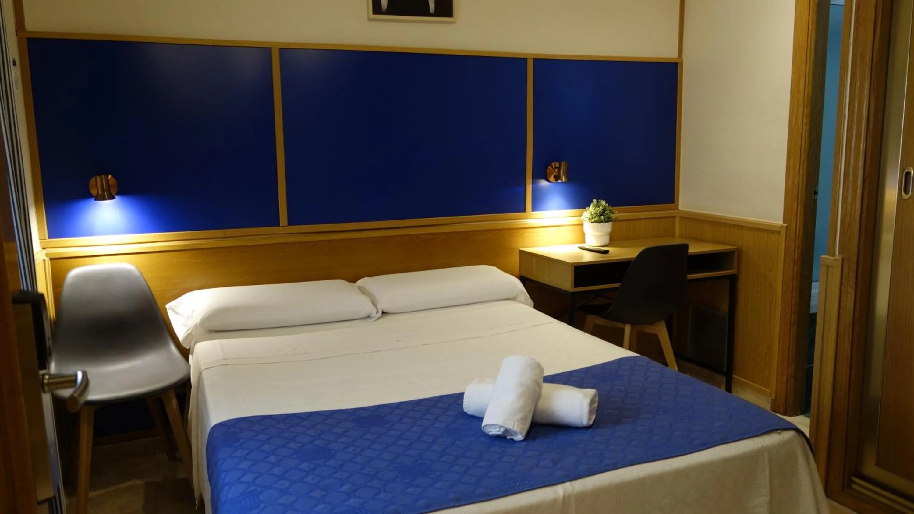 Bed in Trípolis Toledo