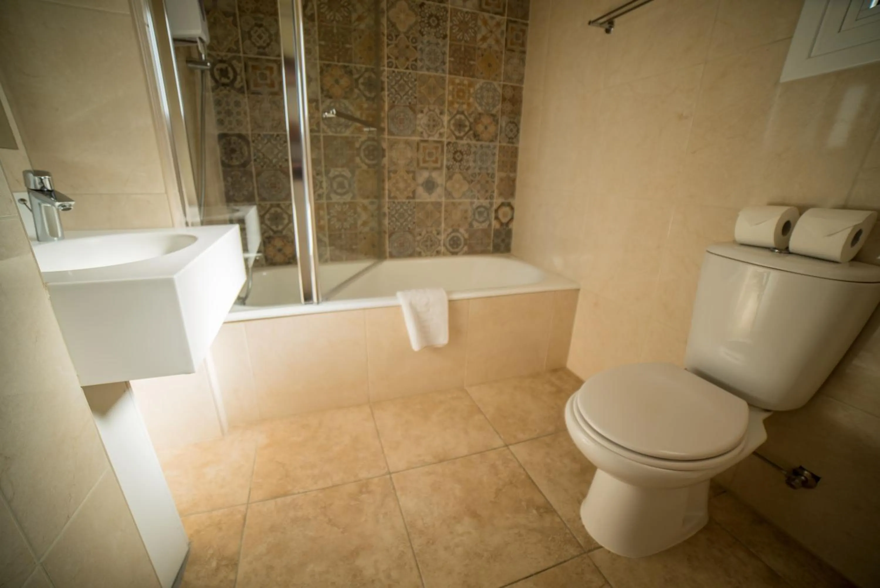 Toilet in MyroAndrou Beach Hotel Apartments