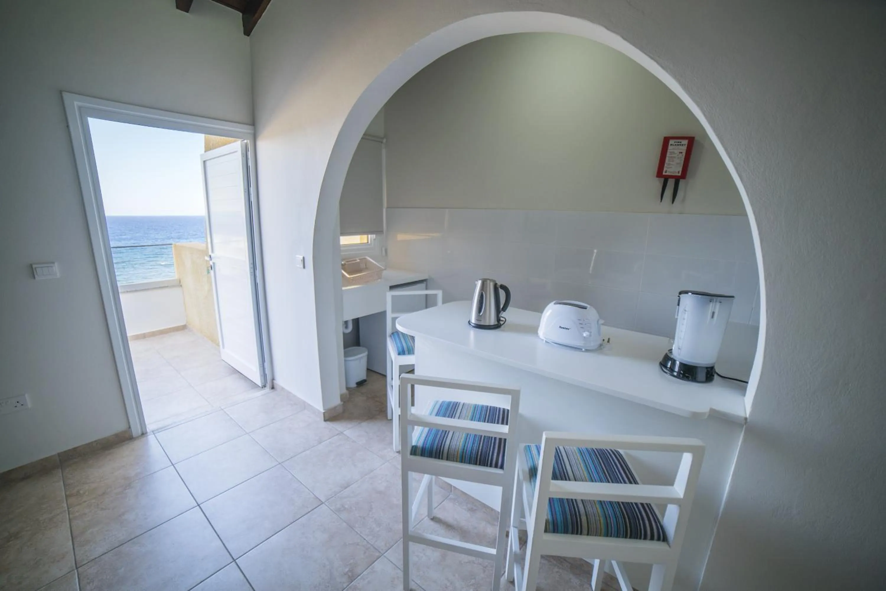 Kitchen or kitchenette in MyroAndrou Beach Hotel Apartments