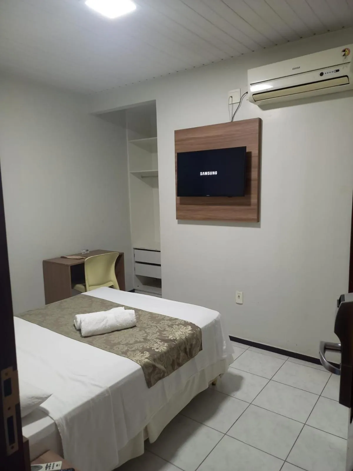 Photo of the whole room, Bed in Pousada Lagoa Seca