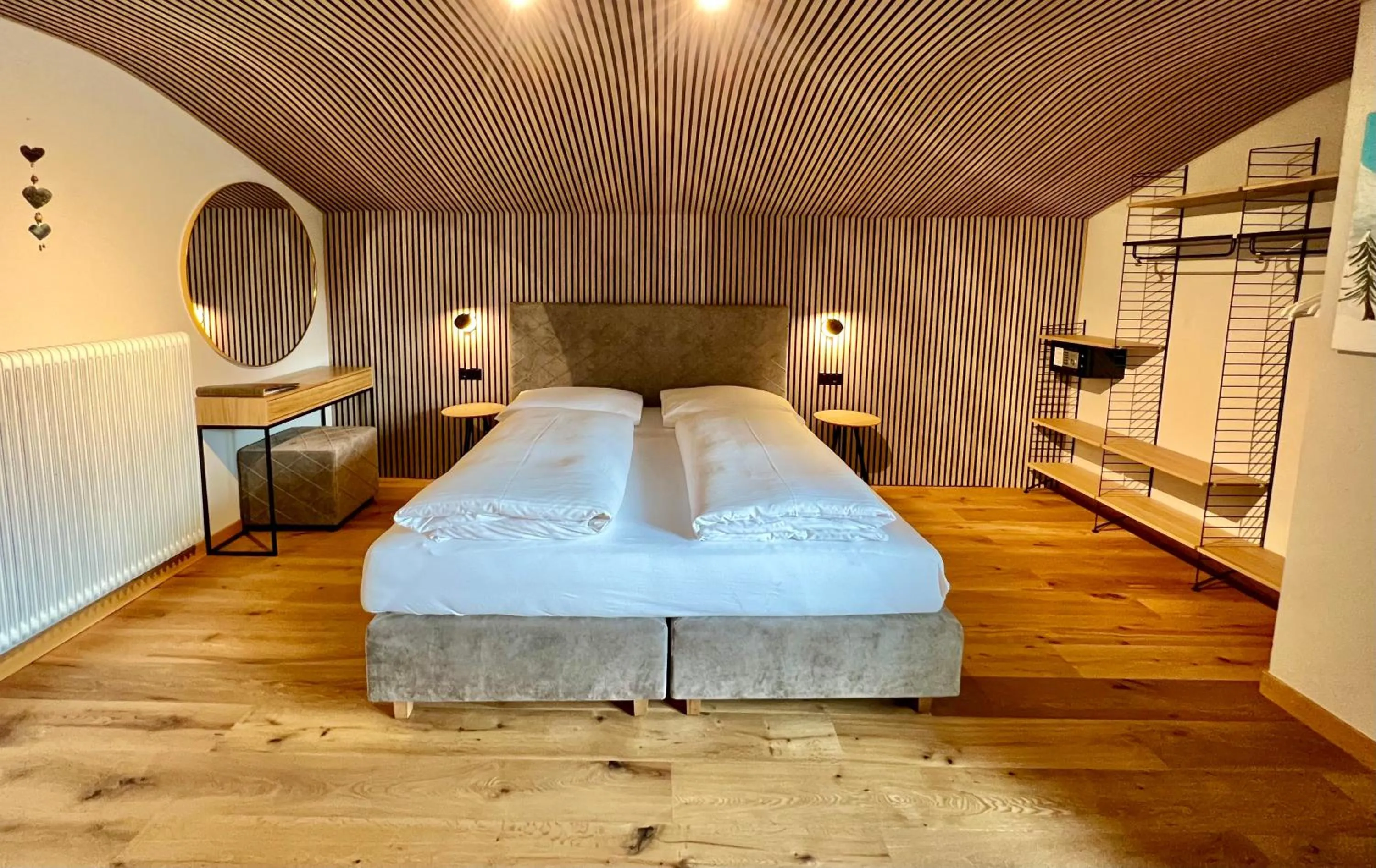 Bed in Haus Schrofenstein