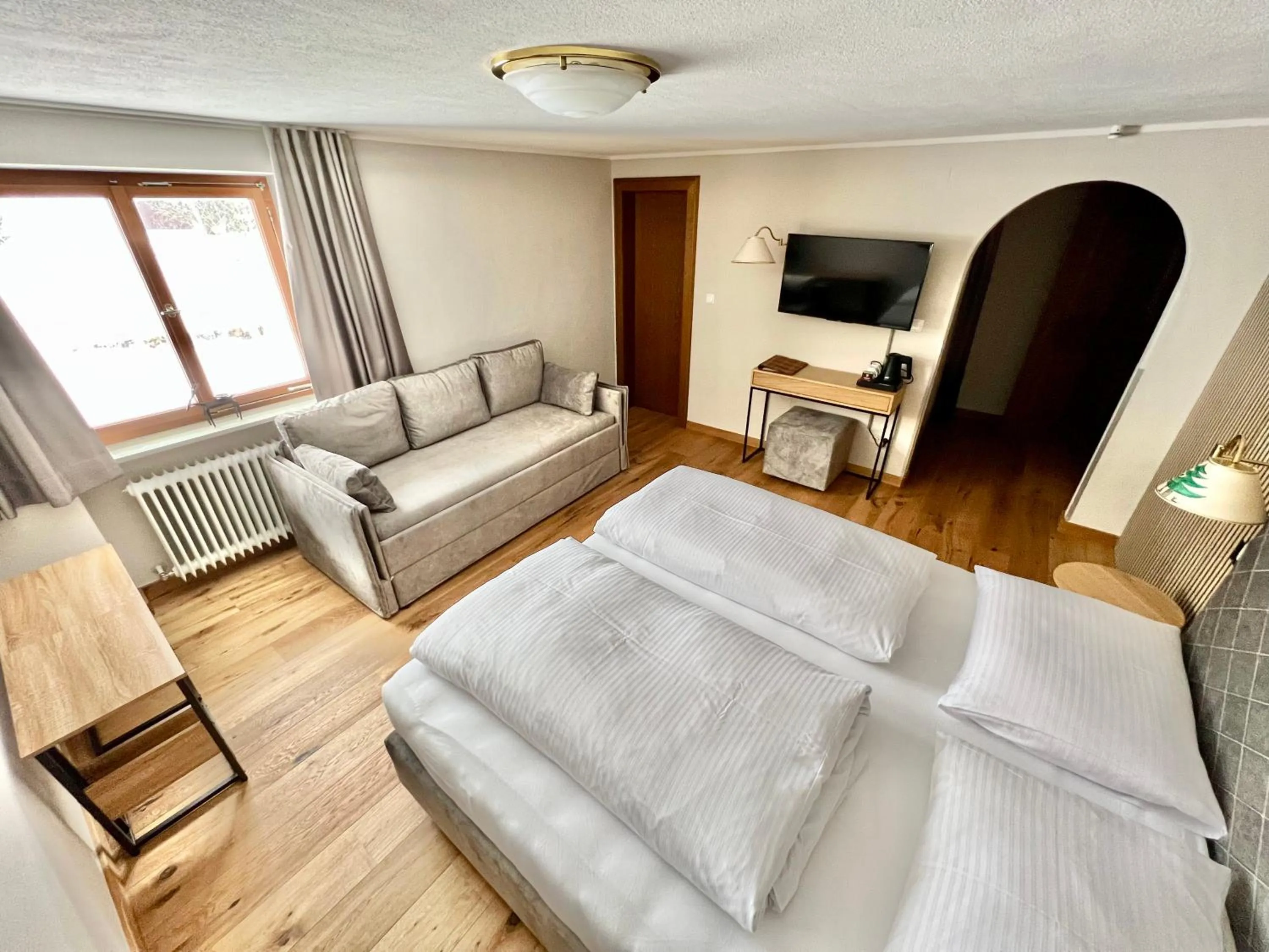 Photo of the whole room, Bed in Haus Schrofenstein