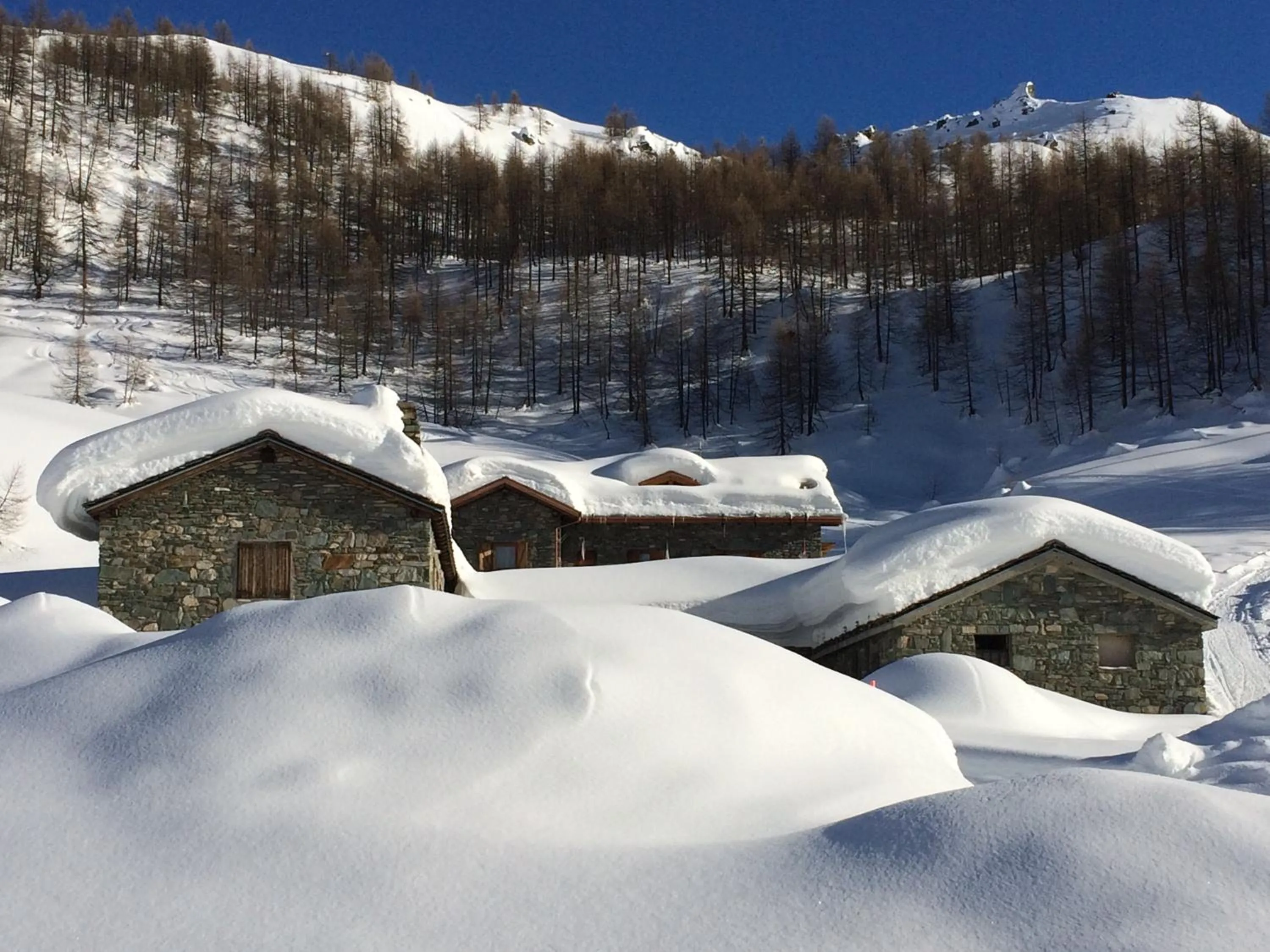 Property logo or sign in Baita Layet