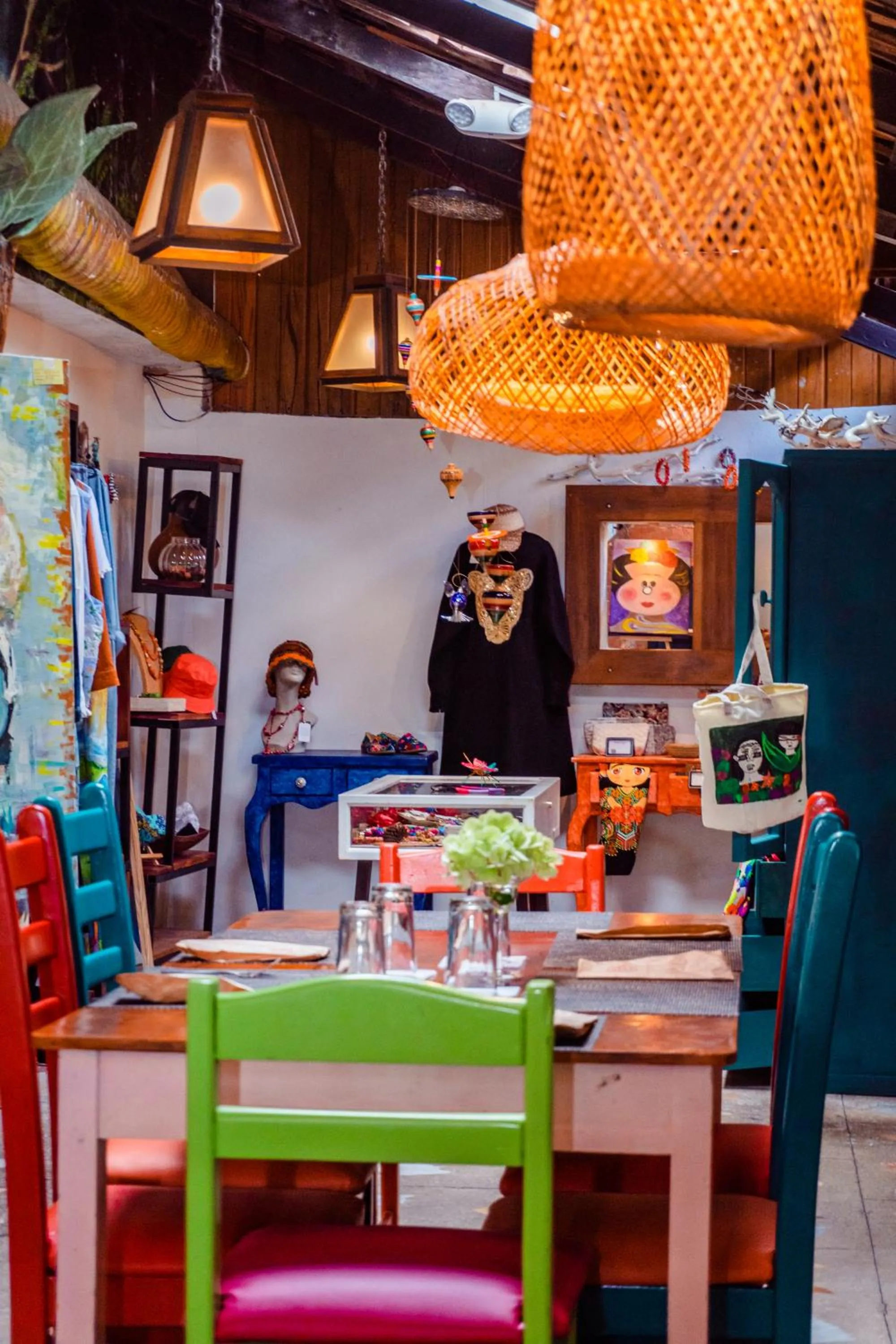 Restaurant/places to eat in Spa Hosteria Miramelindo