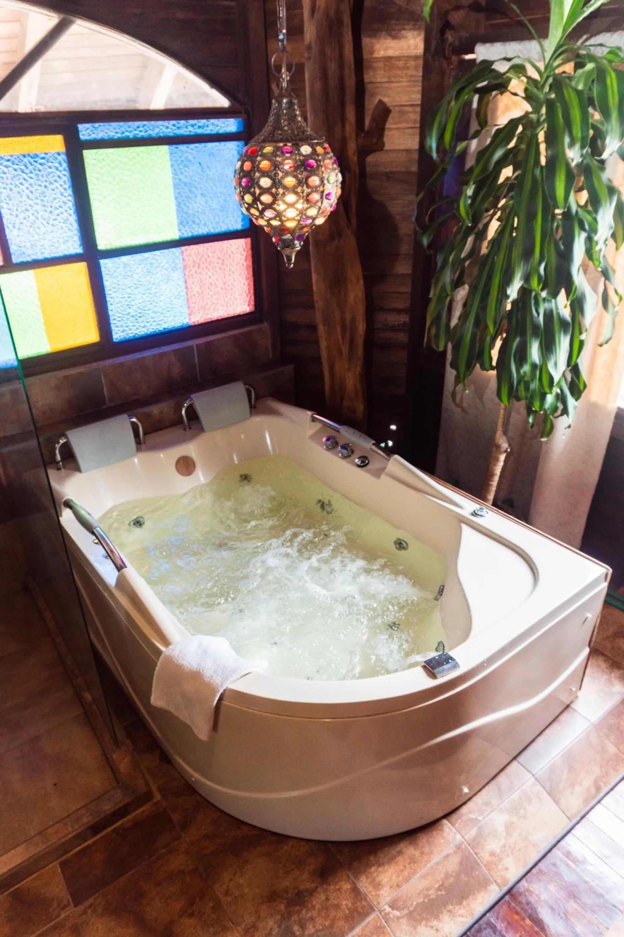 Hot Tub in Spa Hosteria Miramelindo