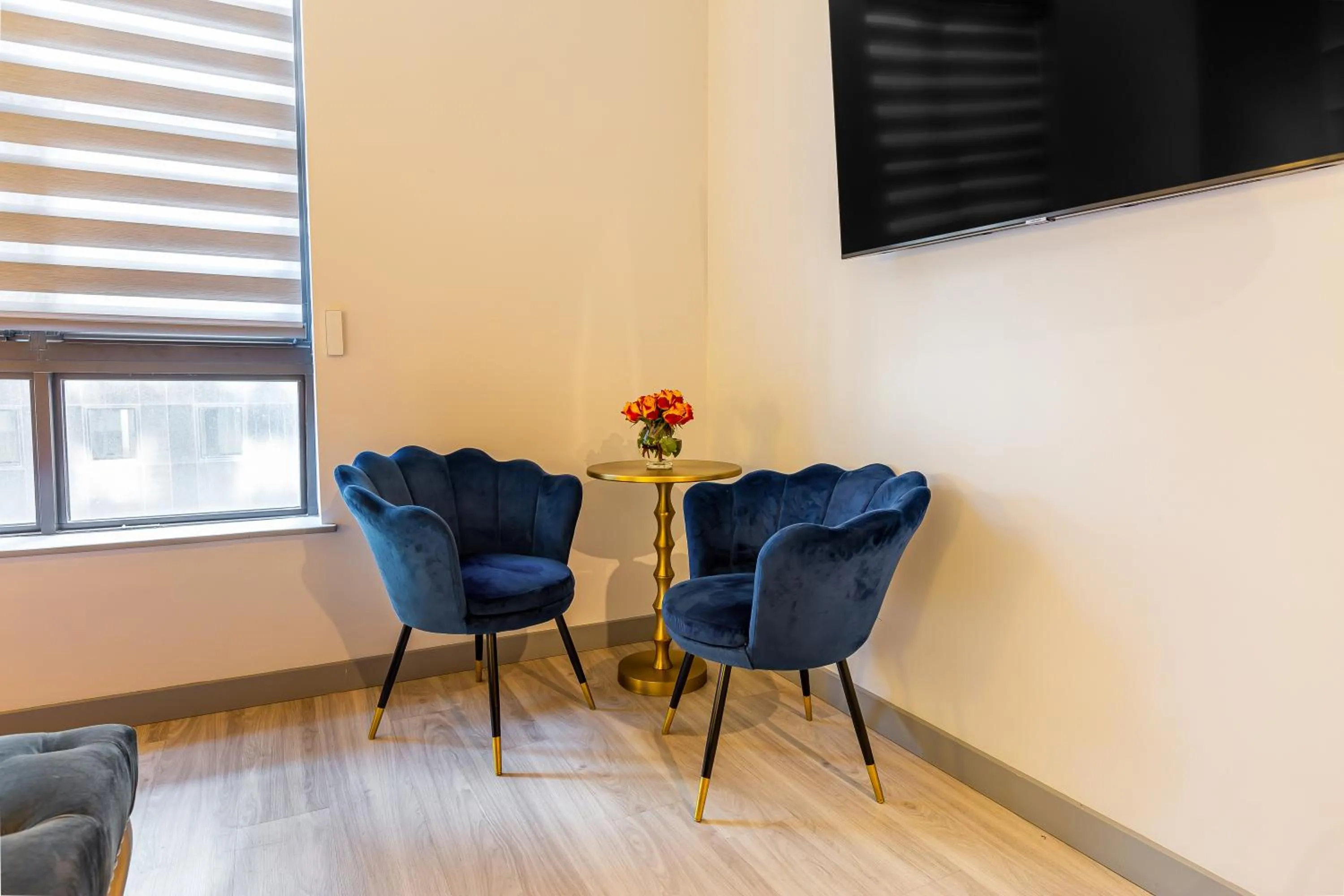 Seating area in Hotel St. James