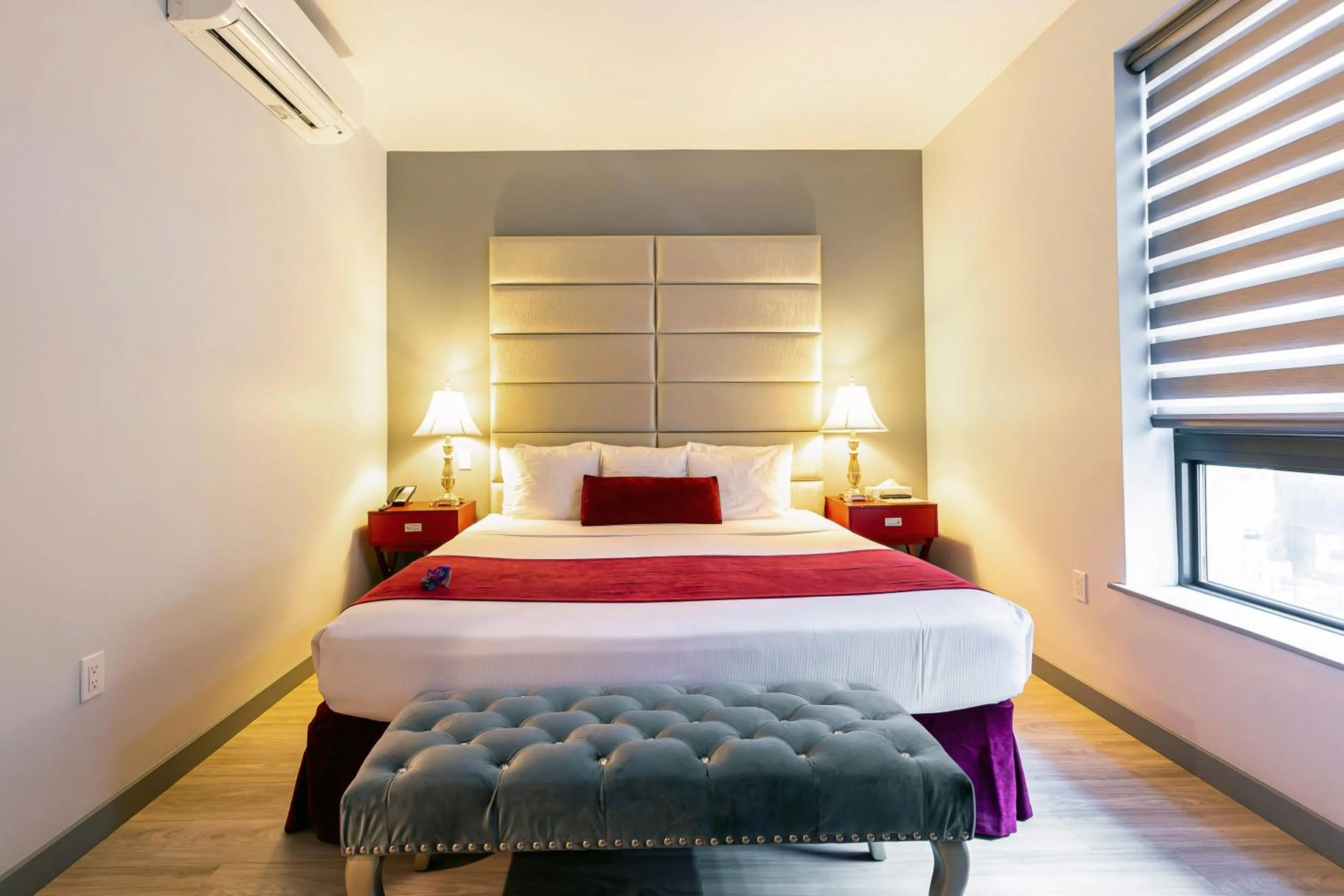 Bedroom, Bed in Hotel St. James