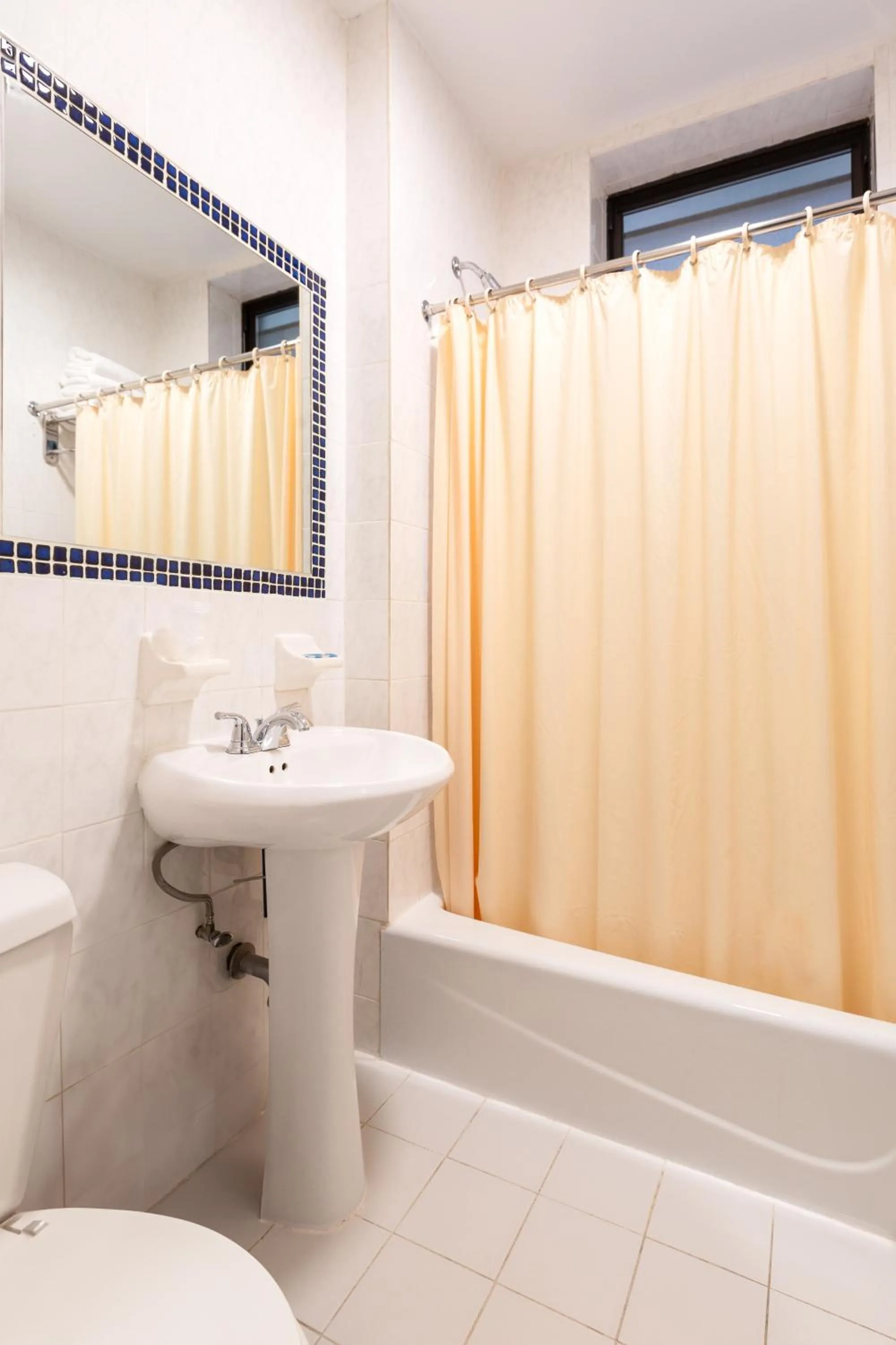 Bathroom in Hotel St. James