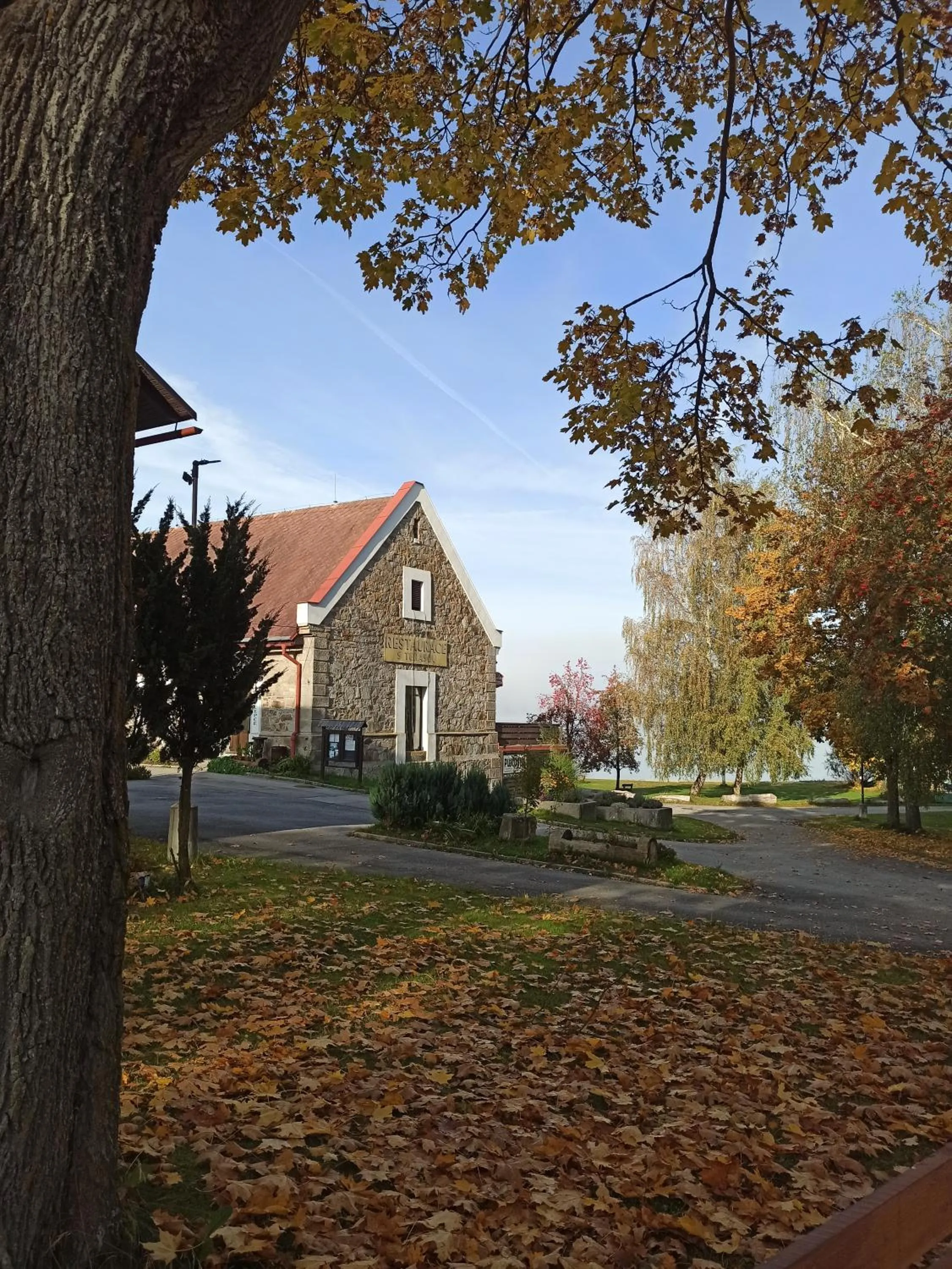 Property building in Hotel Jestřábí