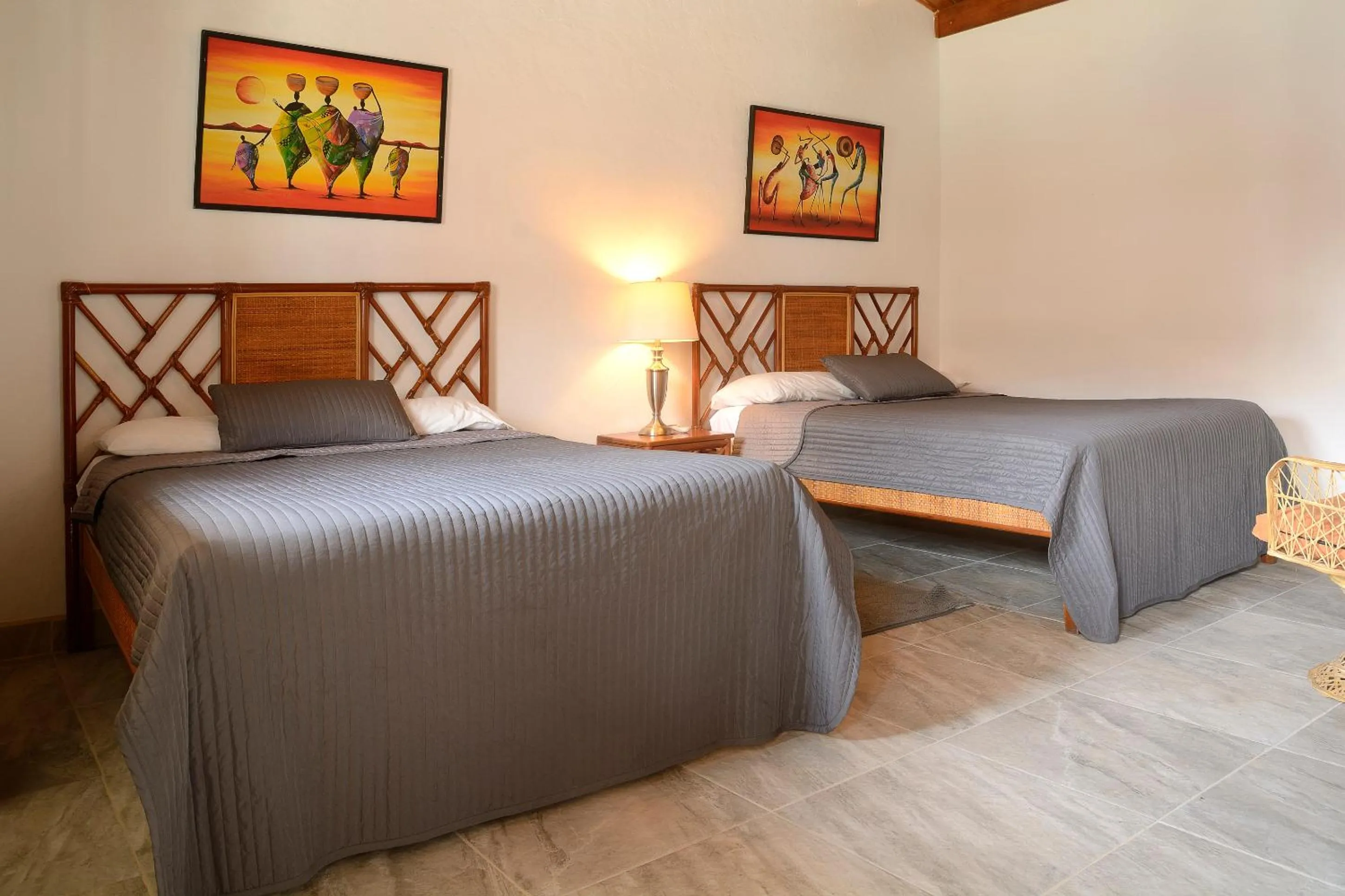 Bedroom, Bed in Parrot Cove Lodge