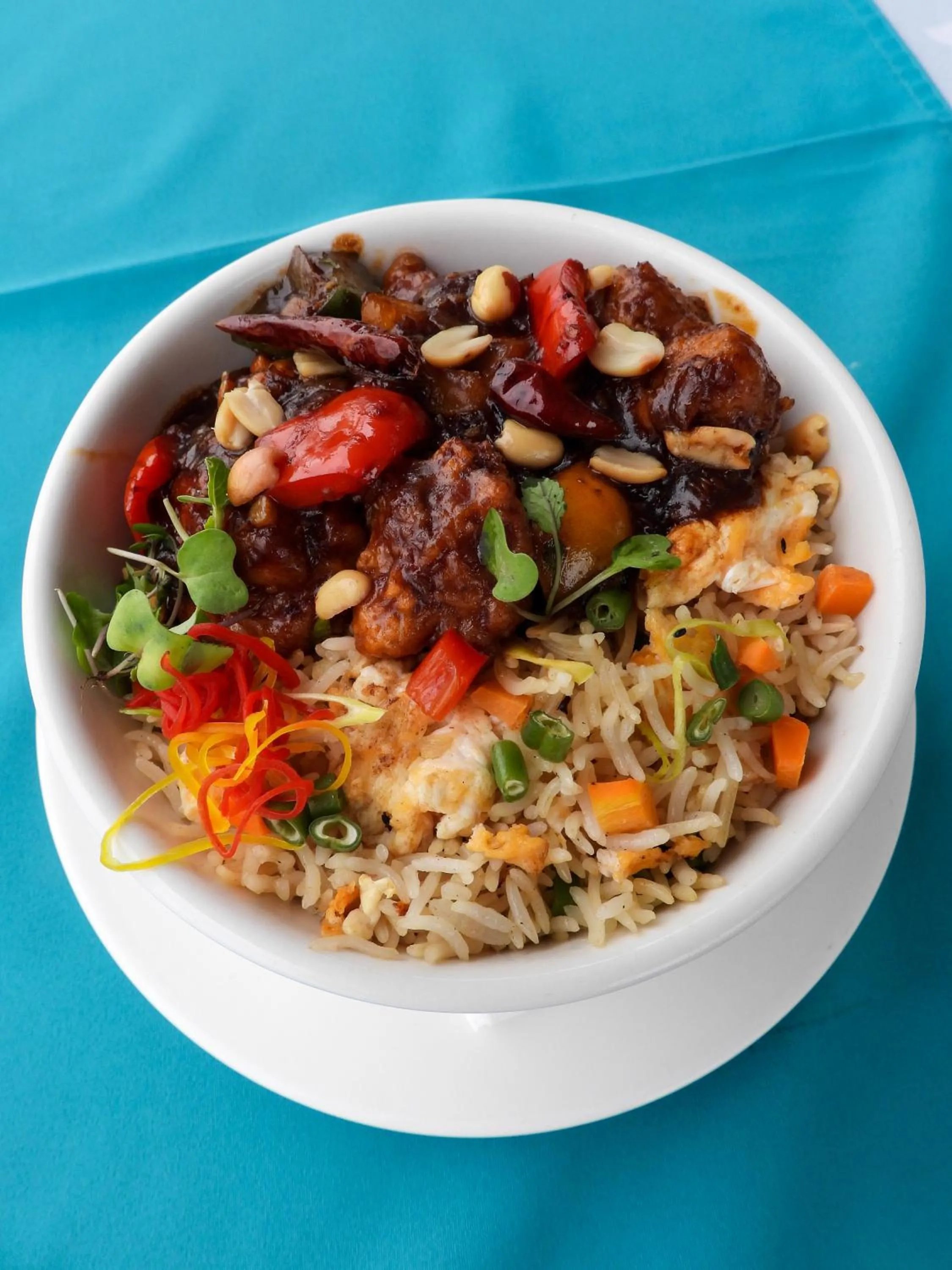 Restaurant/places to eat in Maru Maru Hotel