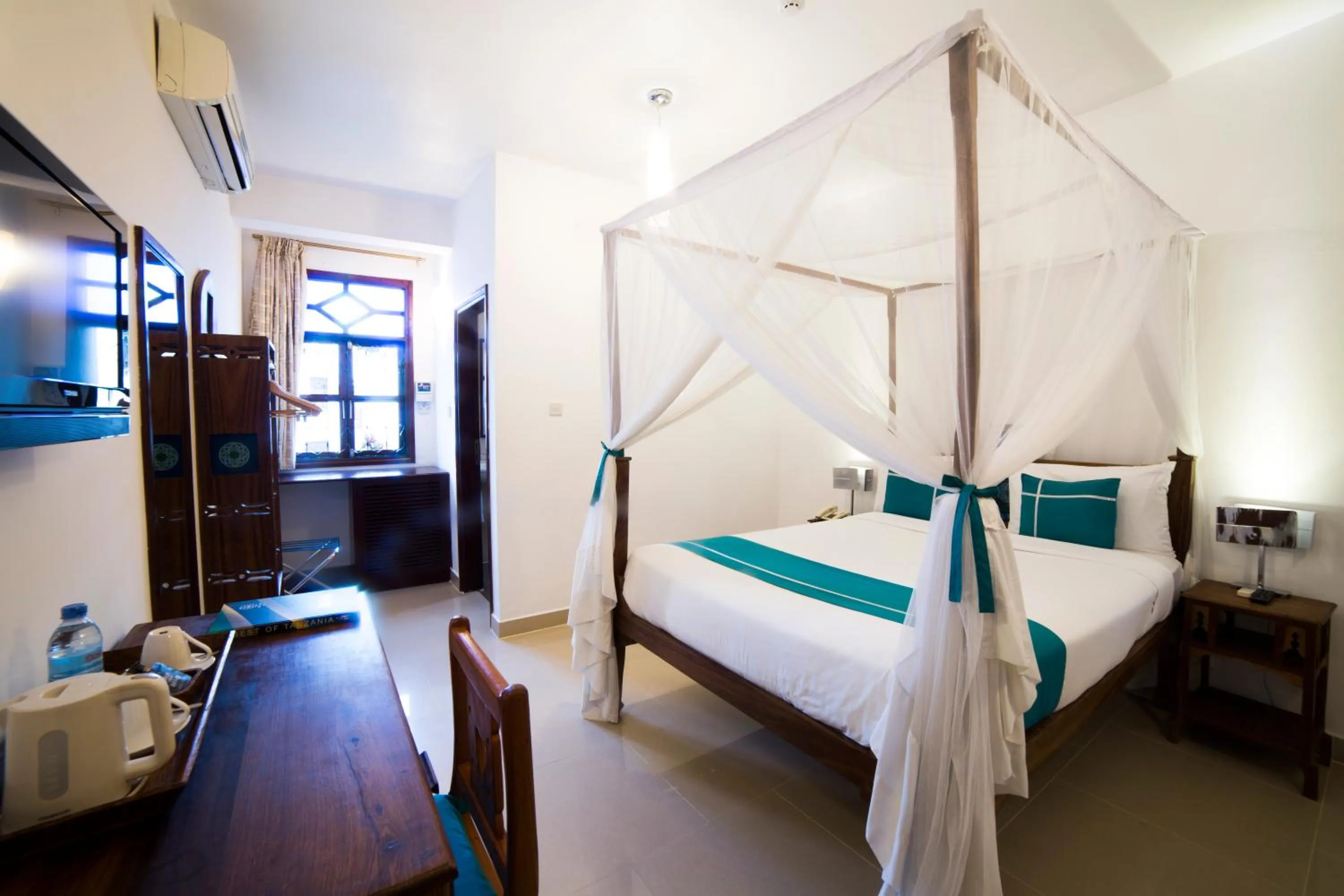 Bedroom, Bed in Maru Maru Hotel