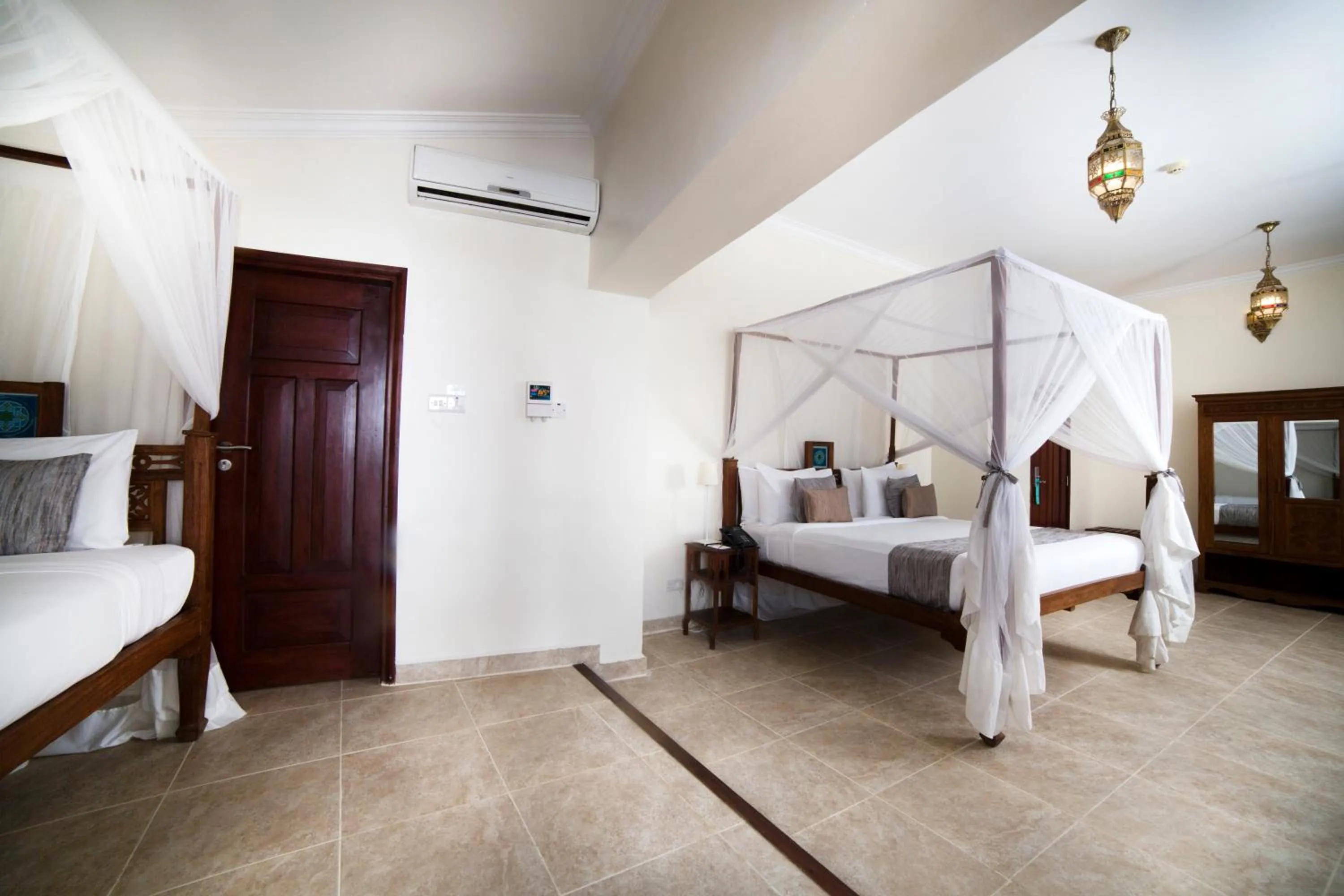 Bed in Maru Maru Hotel